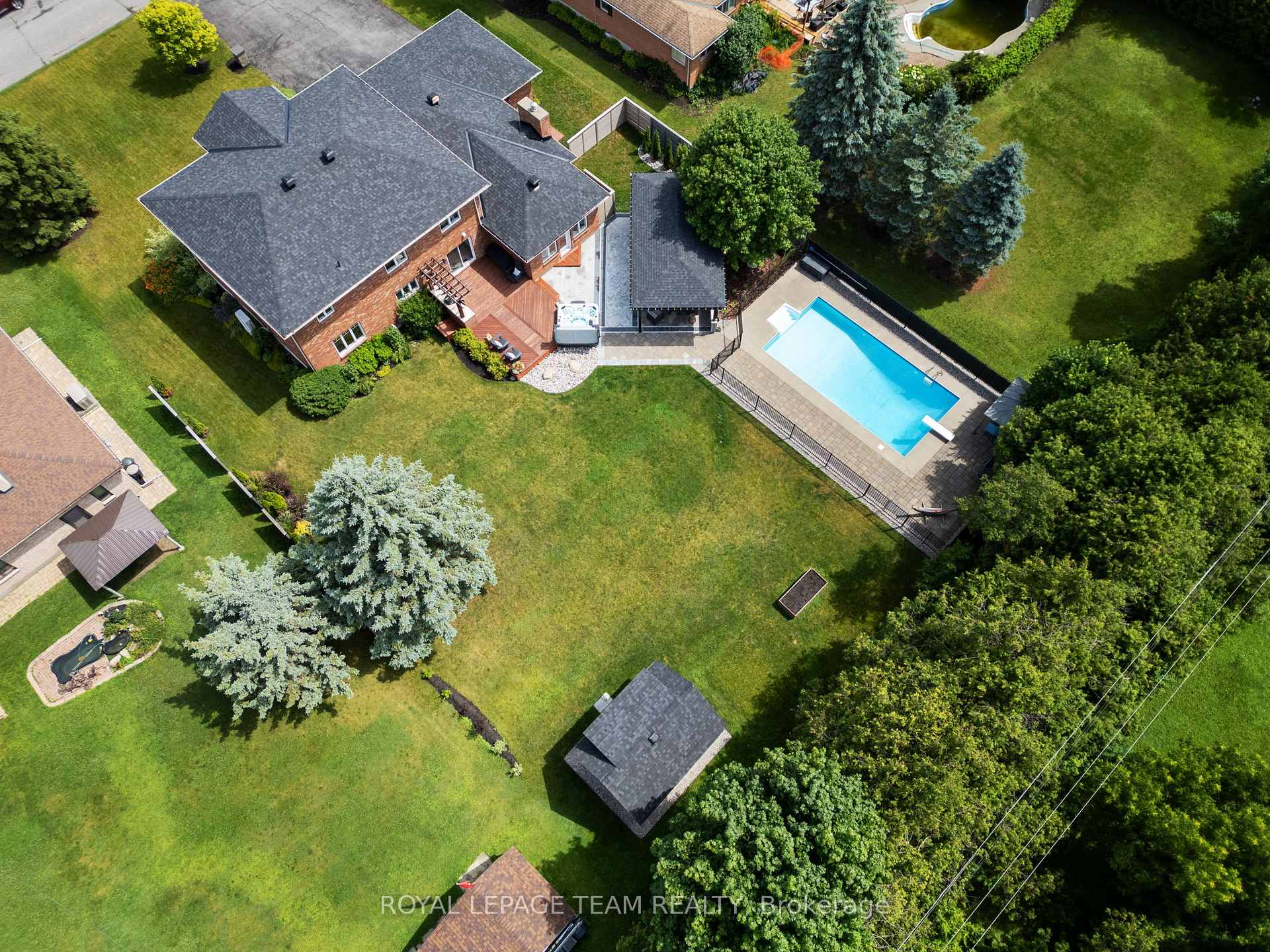 Photo 4 of 1108 Lena Avenue, Ottawa, Manotick Long Island & Nicholls Island — HOMEH