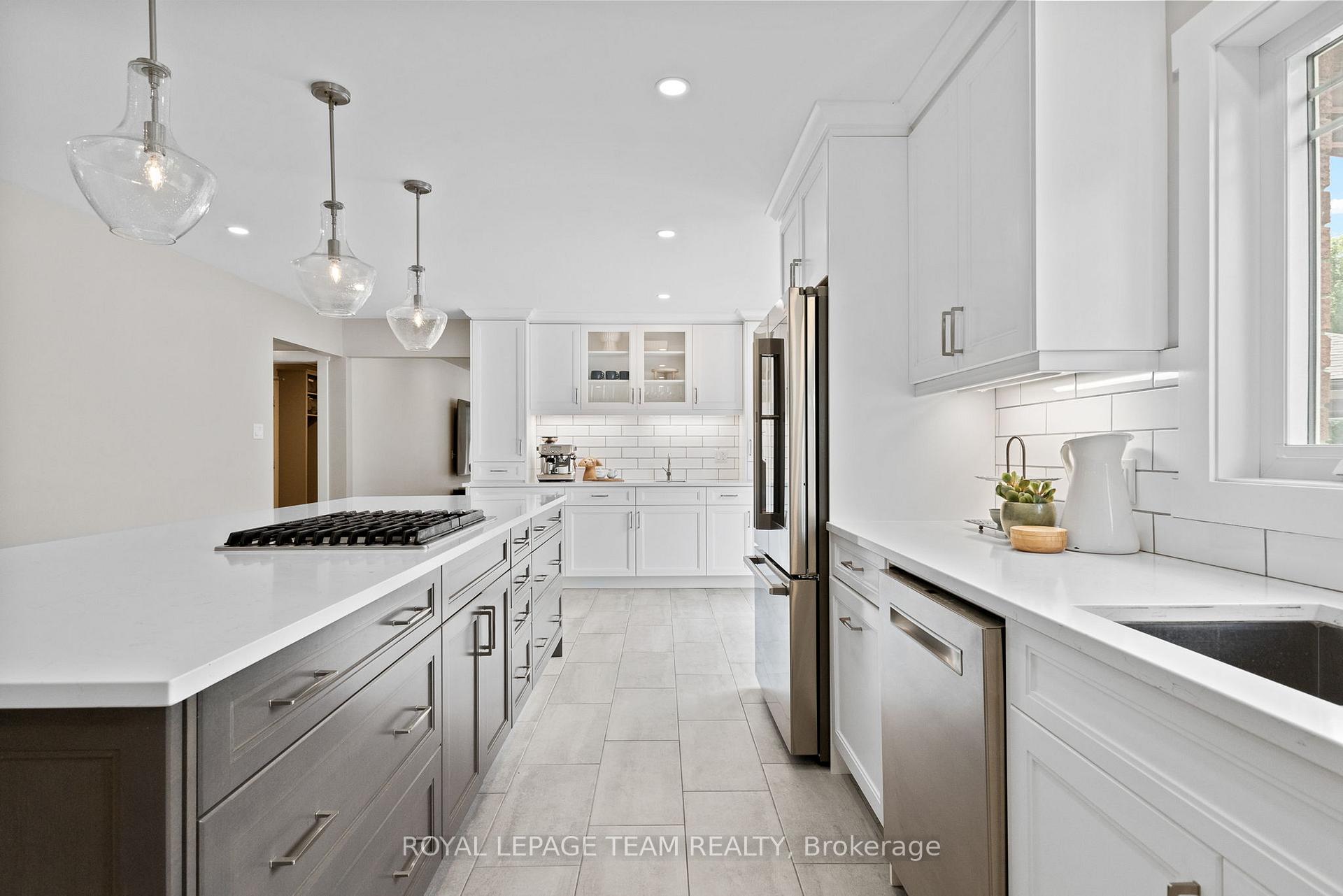 Photo 8 of 1108 Lena Avenue, Ottawa, Manotick Long Island & Nicholls Island — HOMEH