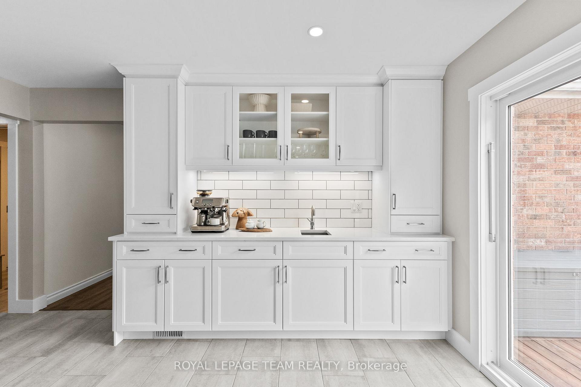 Photo 9 of 1108 Lena Avenue, Ottawa, Manotick Long Island & Nicholls Island — HOMEH