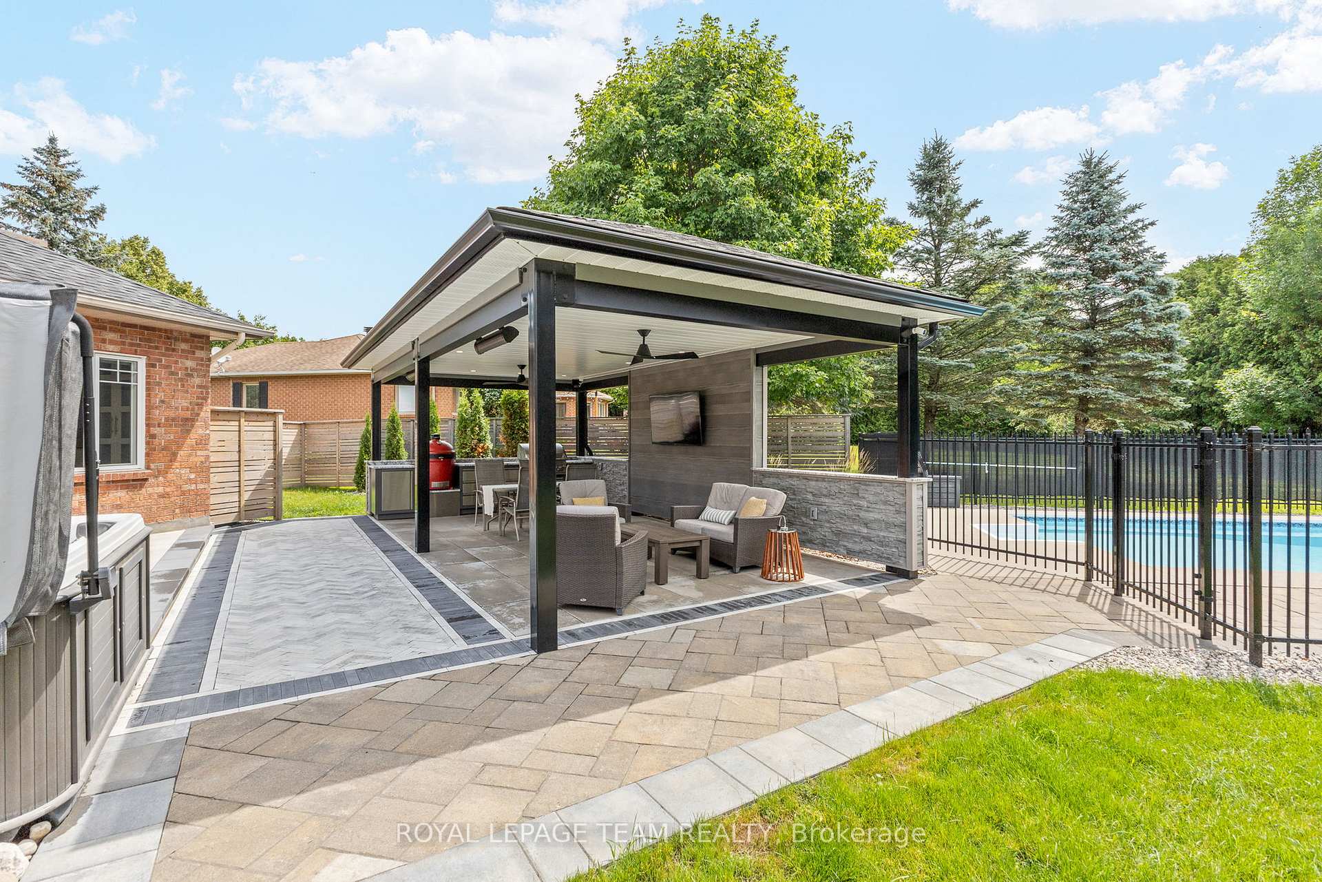 Photo 43 of 1108 Lena Avenue, Ottawa, Manotick Long Island & Nicholls Island — HOMEH
