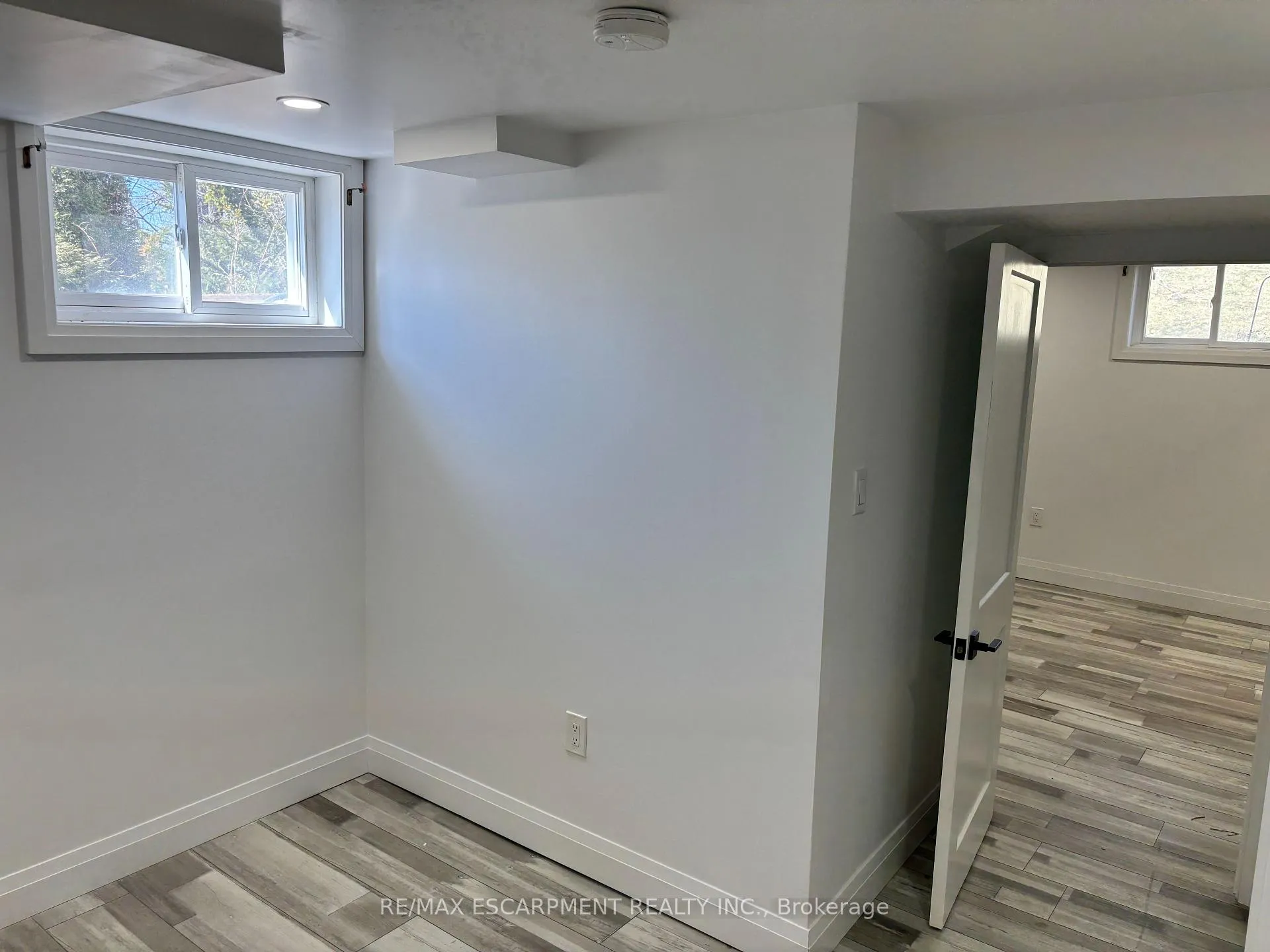 Photo 4 of Unit Lower, 118 Sutherland Street E, Haldimand — HOMEH