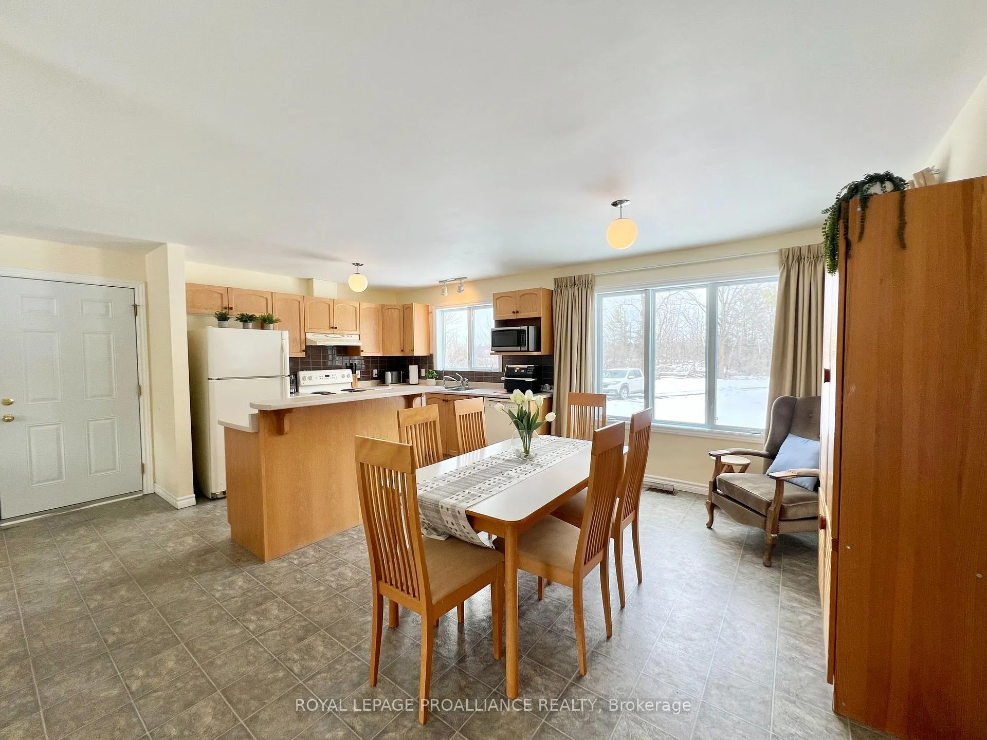 Photo 4 of 1297 Barry Road, Madoc — HOMEH