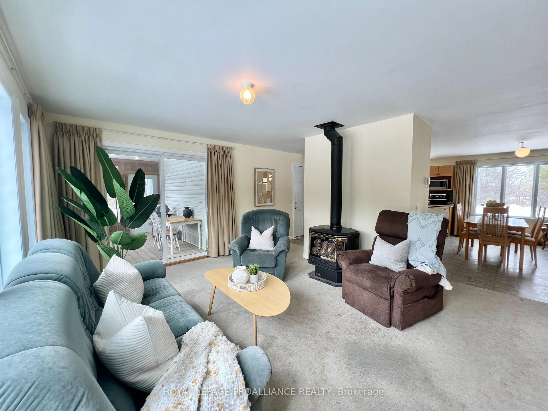 Photo 11 of 1297 Barry Road, Madoc — HOMEH