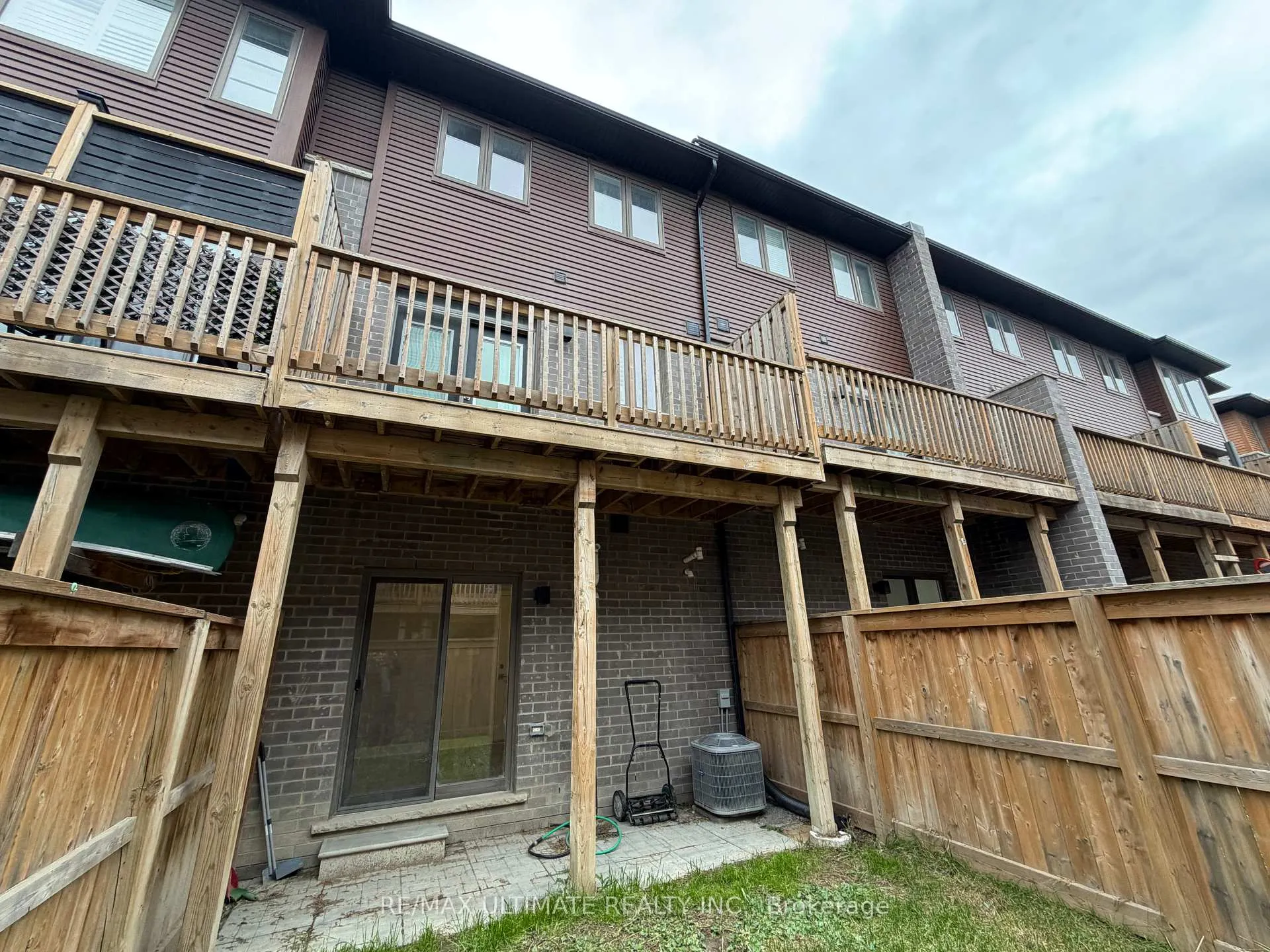 Photo 30 of Unit 290, 30 Times Square Boulevard, Hamilton, Stoney Creek — HOMEH