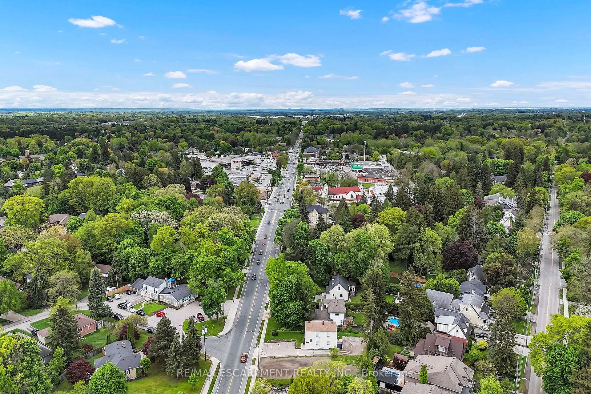 Photo 8 of 51 Wilson Street E, Hamilton, Ancaster — HOMEH