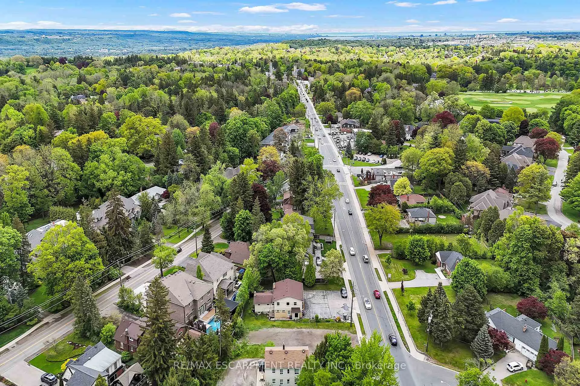 Photo 13 of 51 Wilson Street E, Hamilton, Ancaster — HOMEH