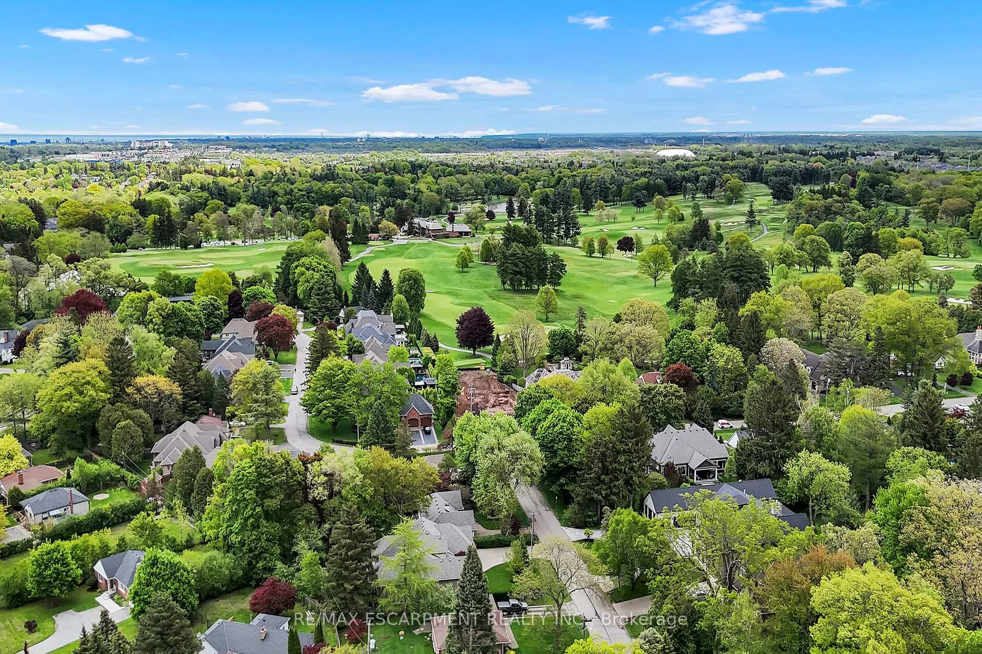 Photo 15 of 51 Wilson Street E, Hamilton, Ancaster — HOMEH
