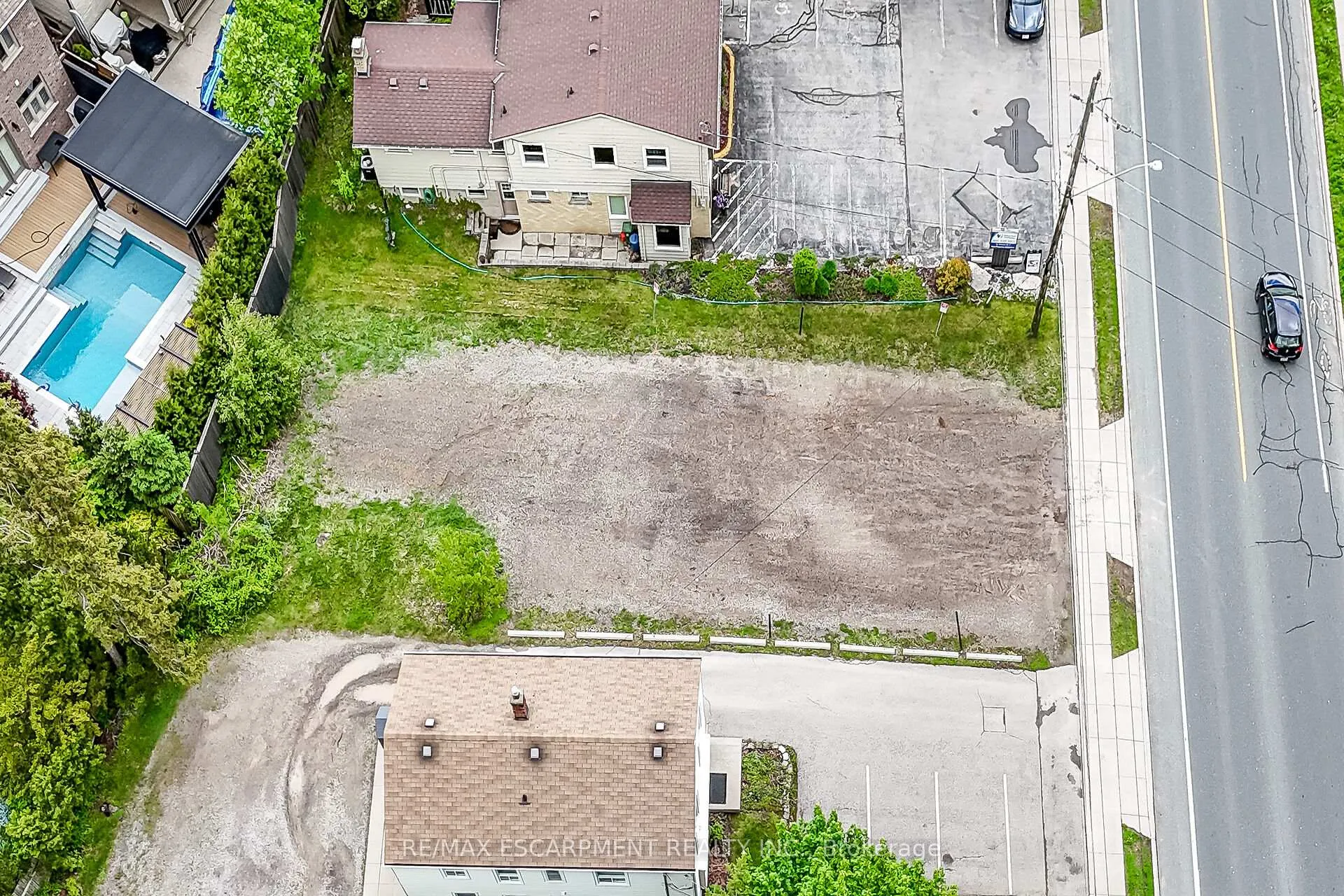 Photo 16 of 51 Wilson Street E, Hamilton, Ancaster — HOMEH