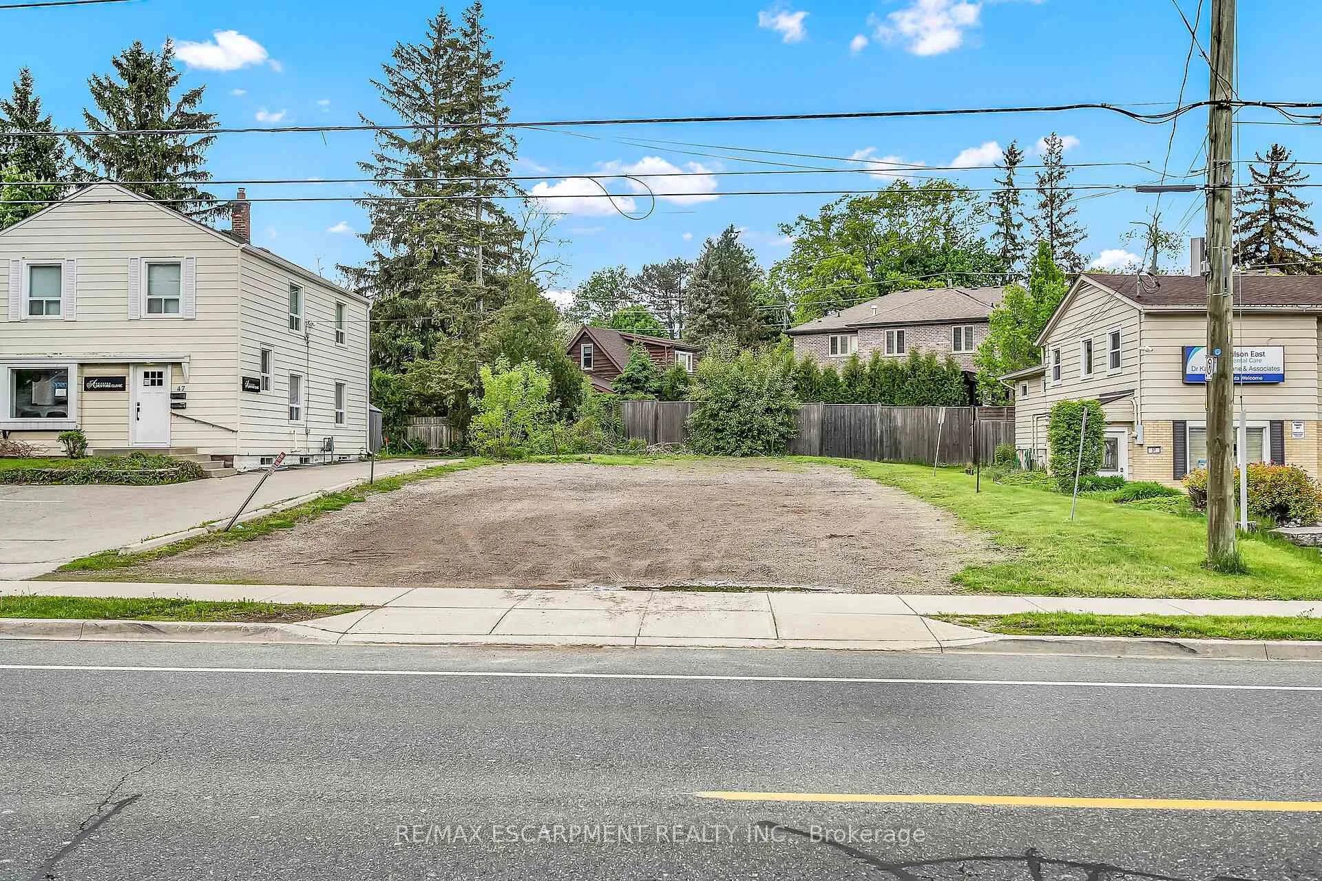 Photo 20 of 51 Wilson Street E, Hamilton, Ancaster — HOMEH