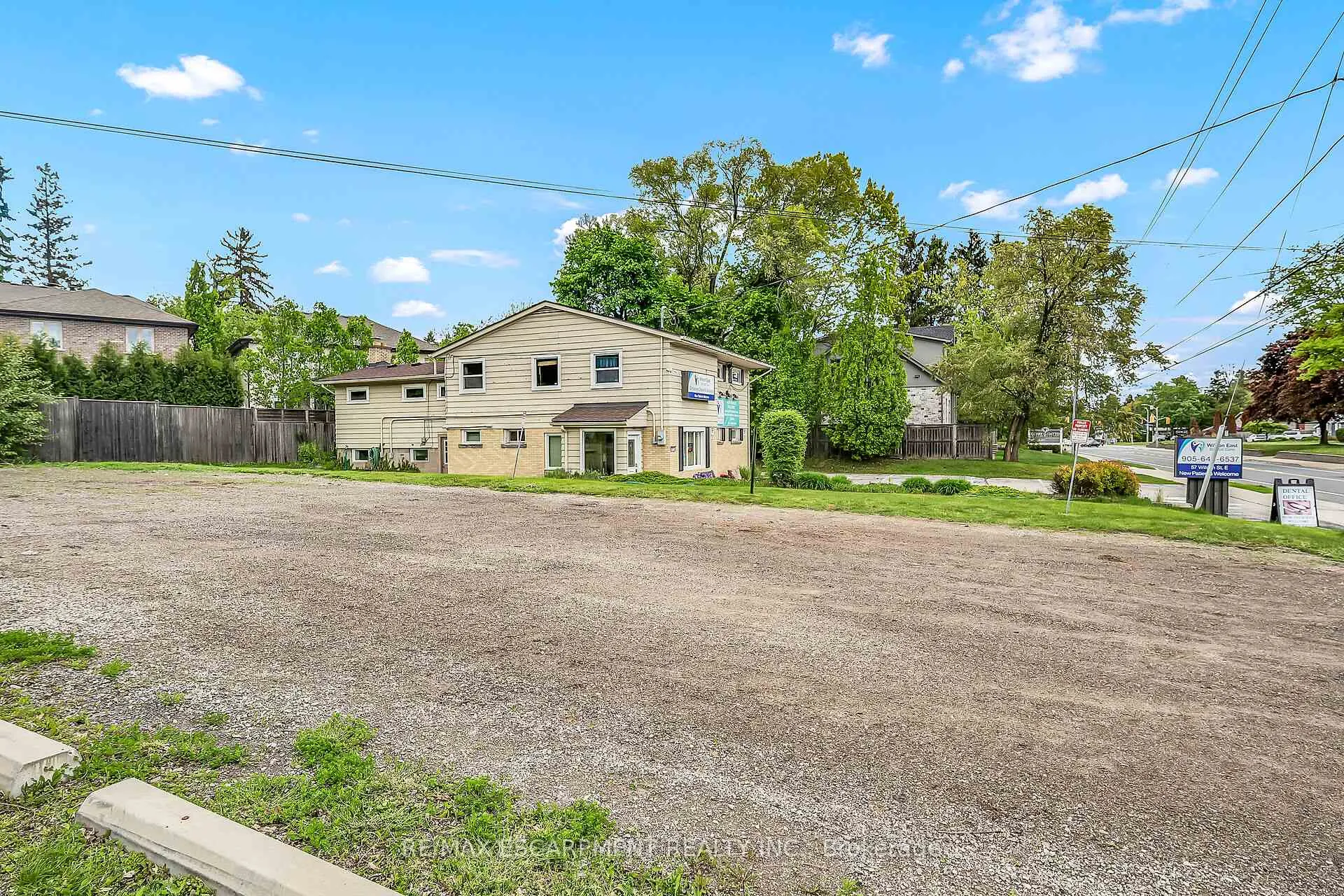 Photo 24 of 51 Wilson Street E, Hamilton, Ancaster — HOMEH