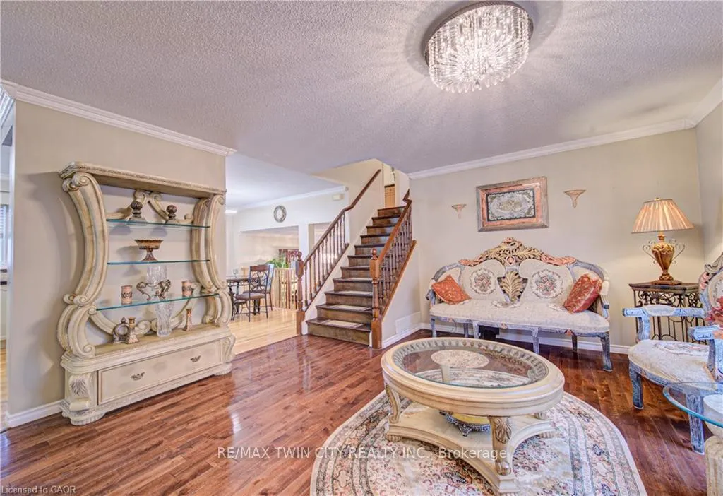 Photo 19 of 161 Farley Drive, Guelph, Pineridge/Westminster Woods — HOMEH