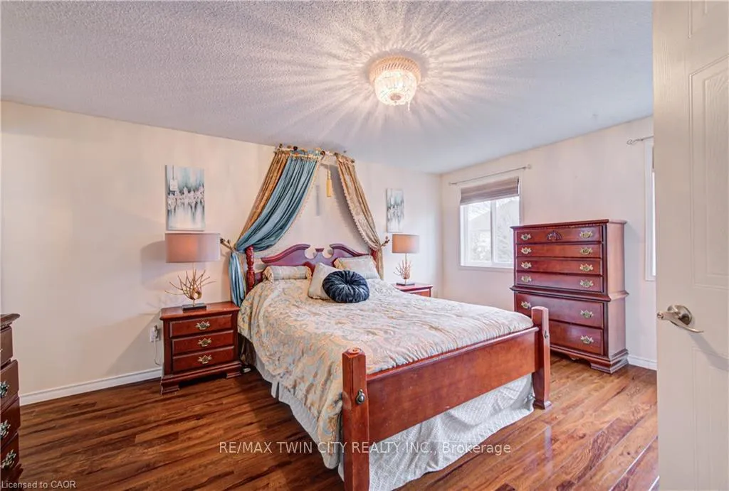 Photo 29 of 161 Farley Drive, Guelph, Pineridge/Westminster Woods — HOMEH