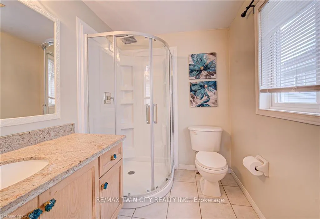 Photo 31 of 161 Farley Drive, Guelph, Pineridge/Westminster Woods — HOMEH