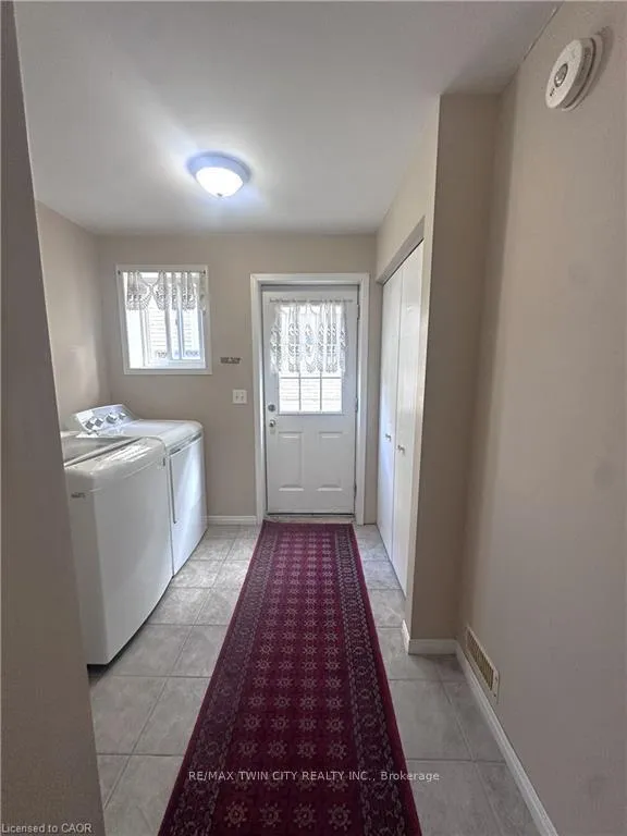 Photo 33 of 161 Farley Drive, Guelph, Pineridge/Westminster Woods — HOMEH