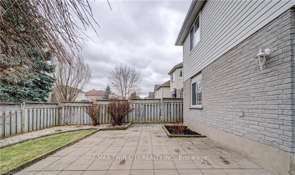 Photo 41 of 161 Farley Drive, Guelph, Pineridge/Westminster Woods — HOMEH