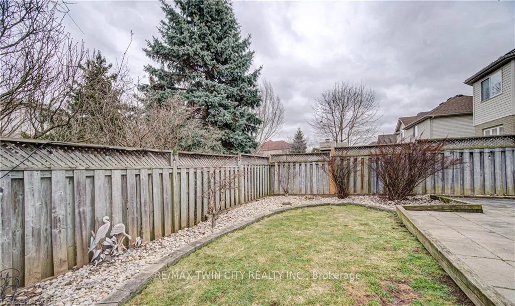 Photo 44 of 161 Farley Drive, Guelph, Pineridge/Westminster Woods — HOMEH