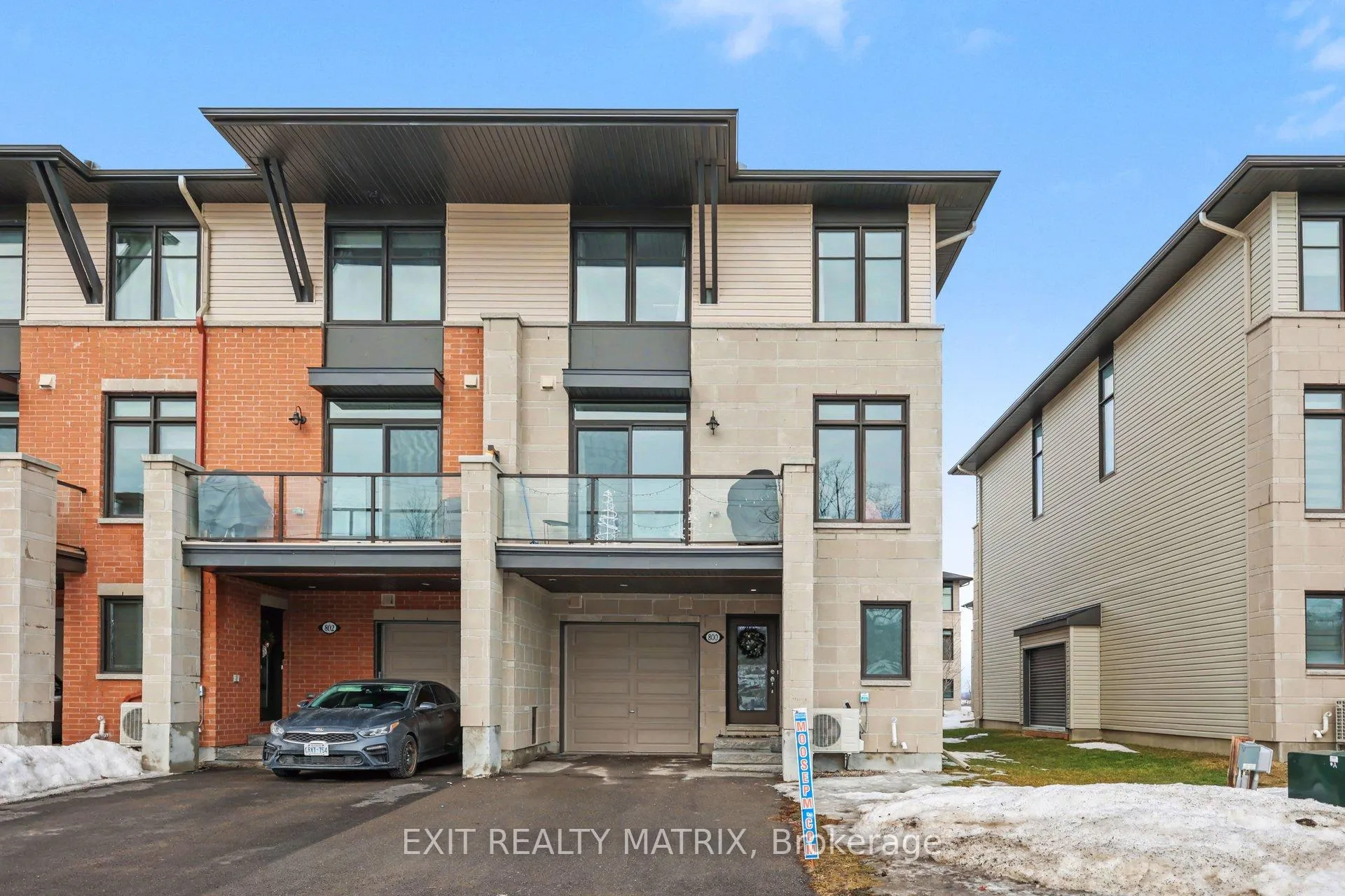 Photo 1 of 800 Cap Diamant Way, Ottawa, Camelot — HOMEH