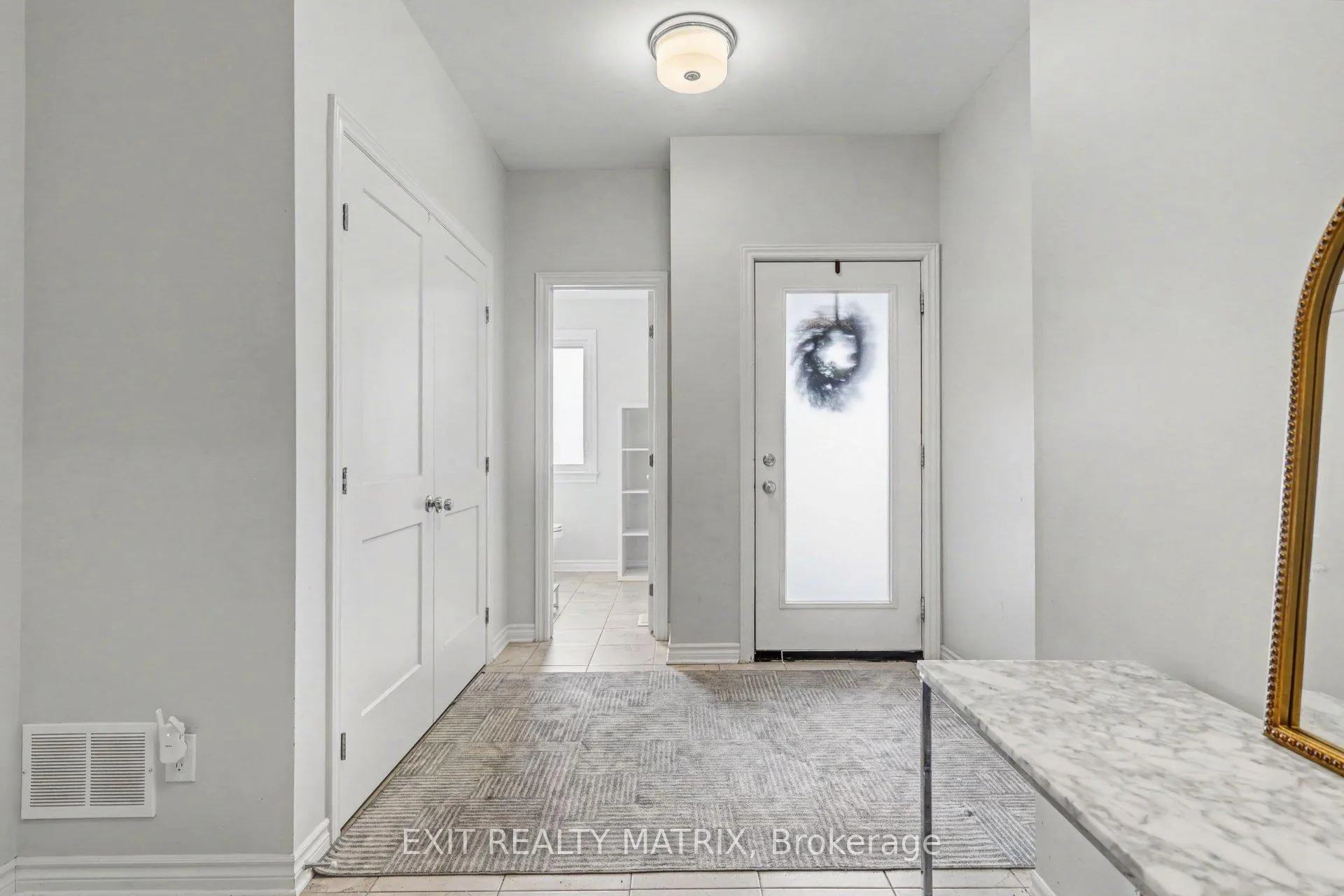 Photo 3 of 800 Cap Diamant Way, Ottawa, Camelot — HOMEH