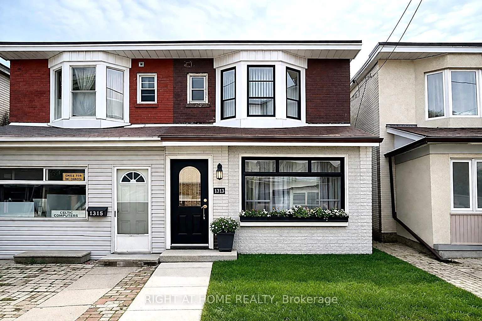 Photo 2 of 1313 Gerrard Street, Toronto, Greenwood-Coxwell — HOMEH