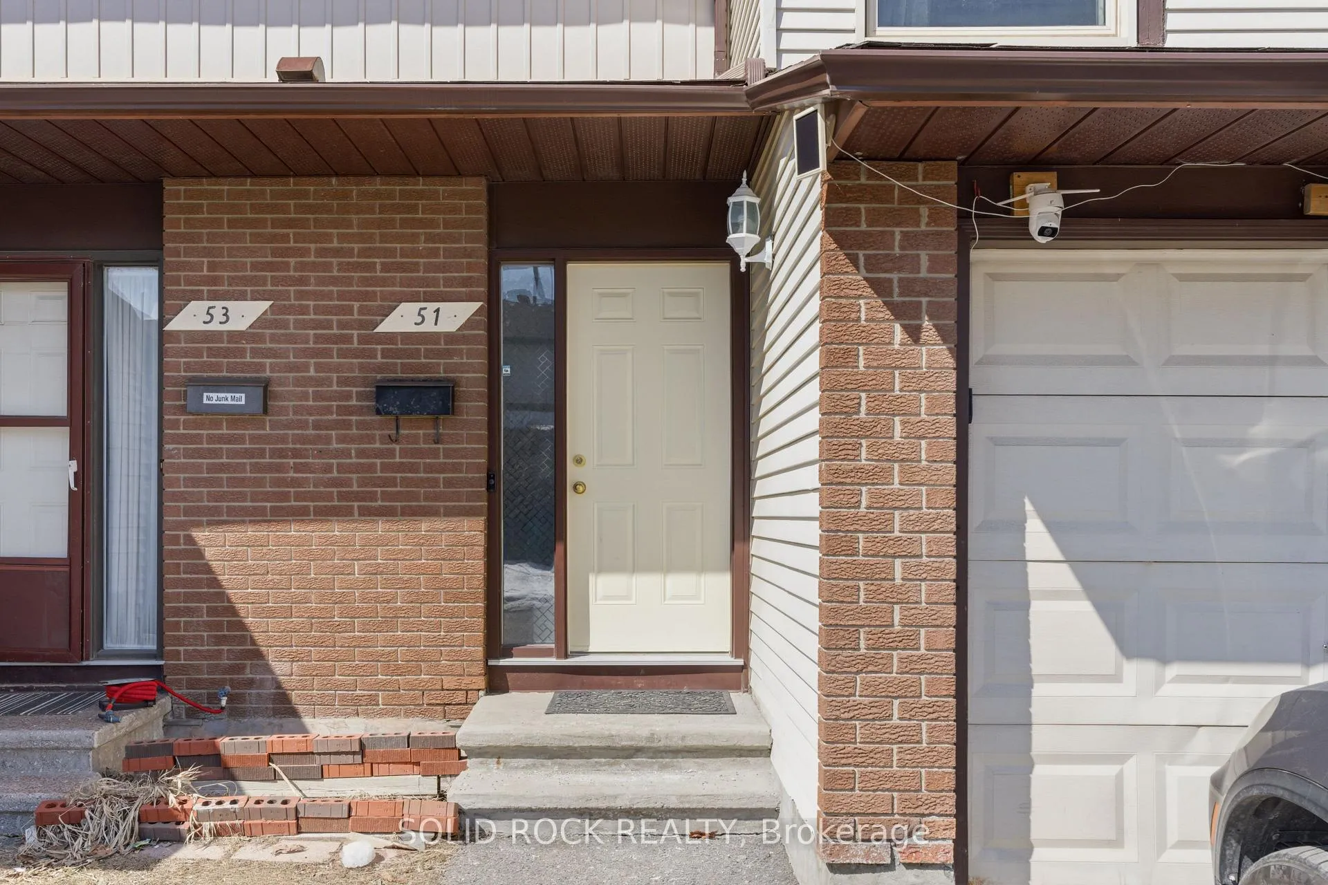 Photo 2 of Unit 23, 51 Angela Private, Ottawa, Heron Gate/Industrial Park — HOMEH