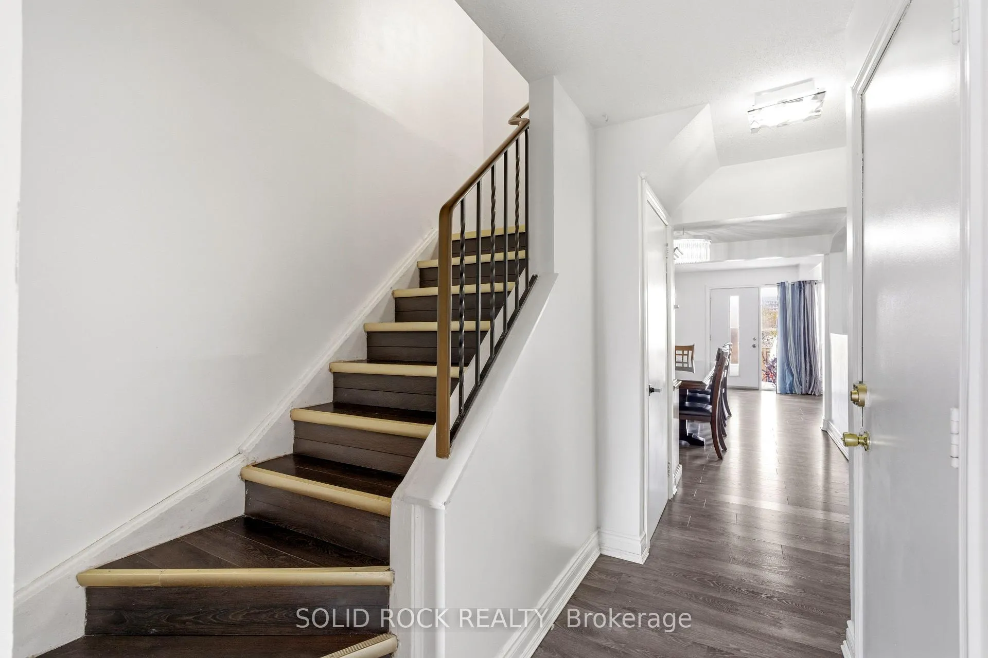 Photo 4 of Unit 23, 51 Angela Private, Ottawa, Heron Gate/Industrial Park — HOMEH