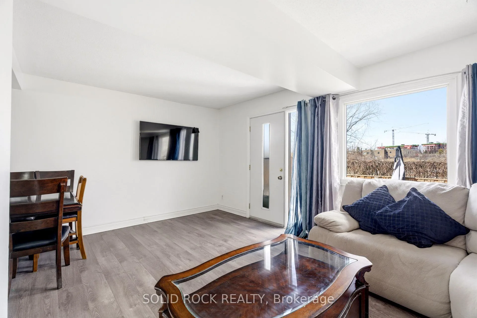 Photo 14 of Unit 23, 51 Angela Private, Ottawa, Heron Gate/Industrial Park — HOMEH