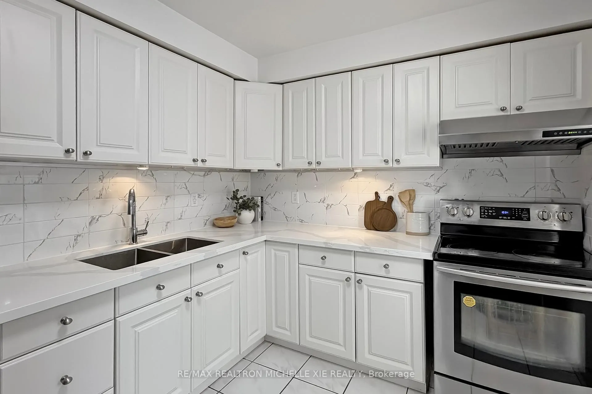 Photo 12 of 79 Galbraith Crescent, Markham, Milliken Mills East — HOMEH