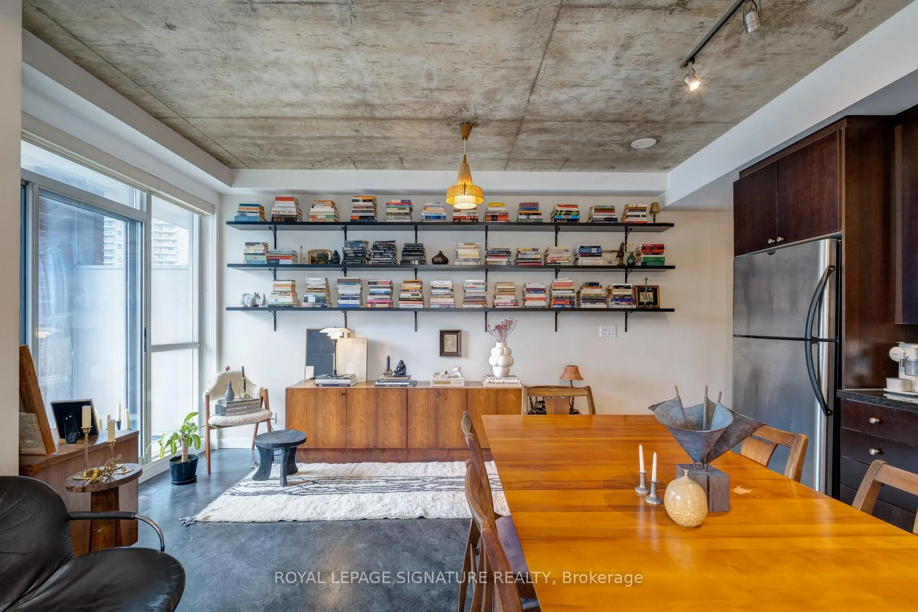 Photo 1 of Unit 510, 1 Shaw Street, Toronto, Niagara — HOMEH