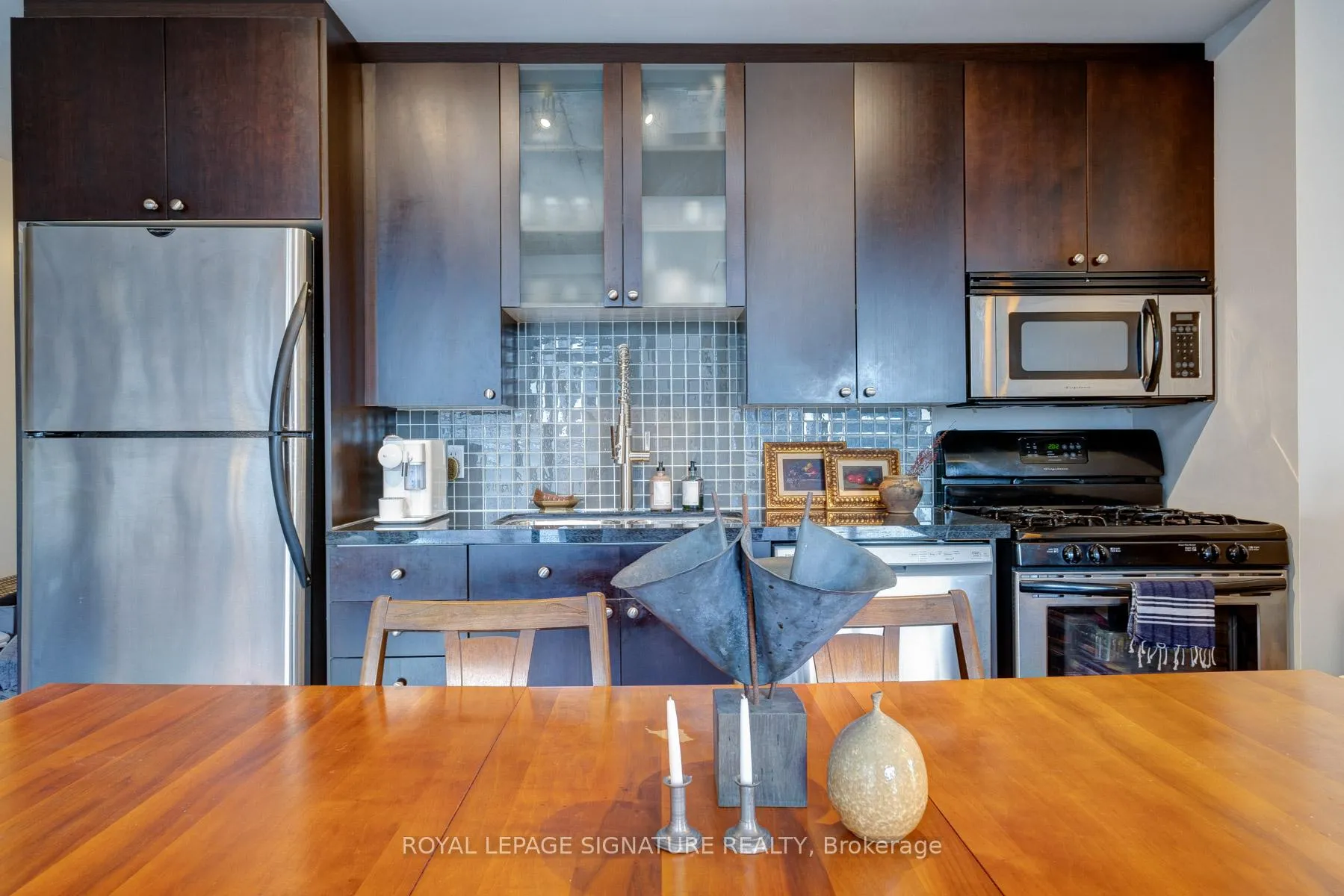 Photo 7 of Unit 510, 1 Shaw Street, Toronto, Niagara — HOMEH