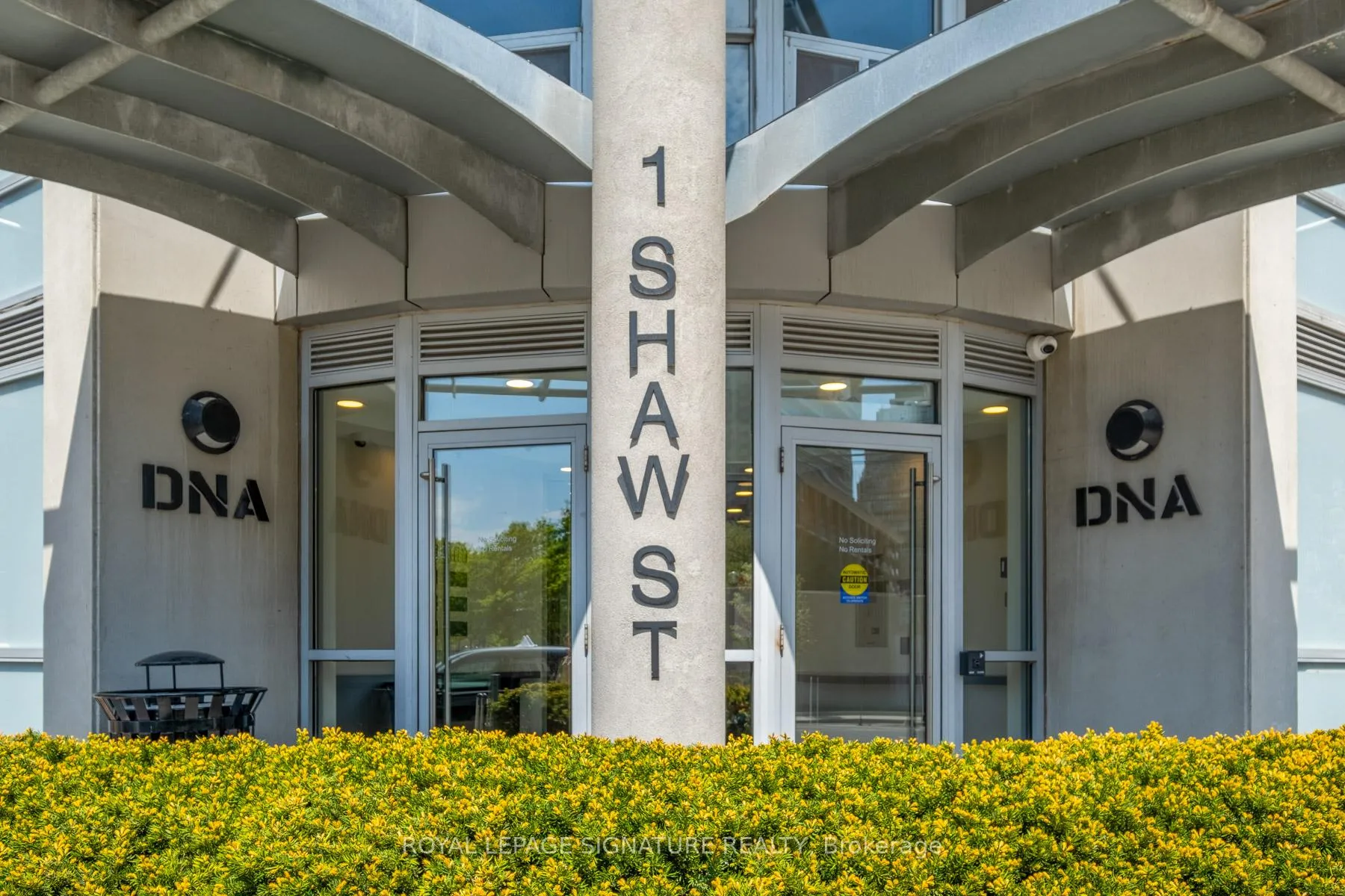 Photo 23 of Unit 510, 1 Shaw Street, Toronto, Niagara — HOMEH