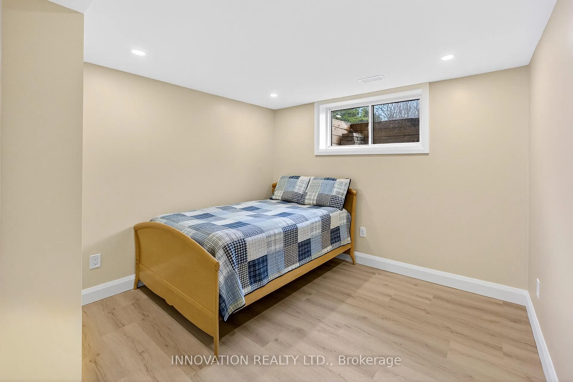 Photo 37 of 1056 Heenan Terrace, Ottawa, Manotick Long Island & Nicholls Island — HOMEH