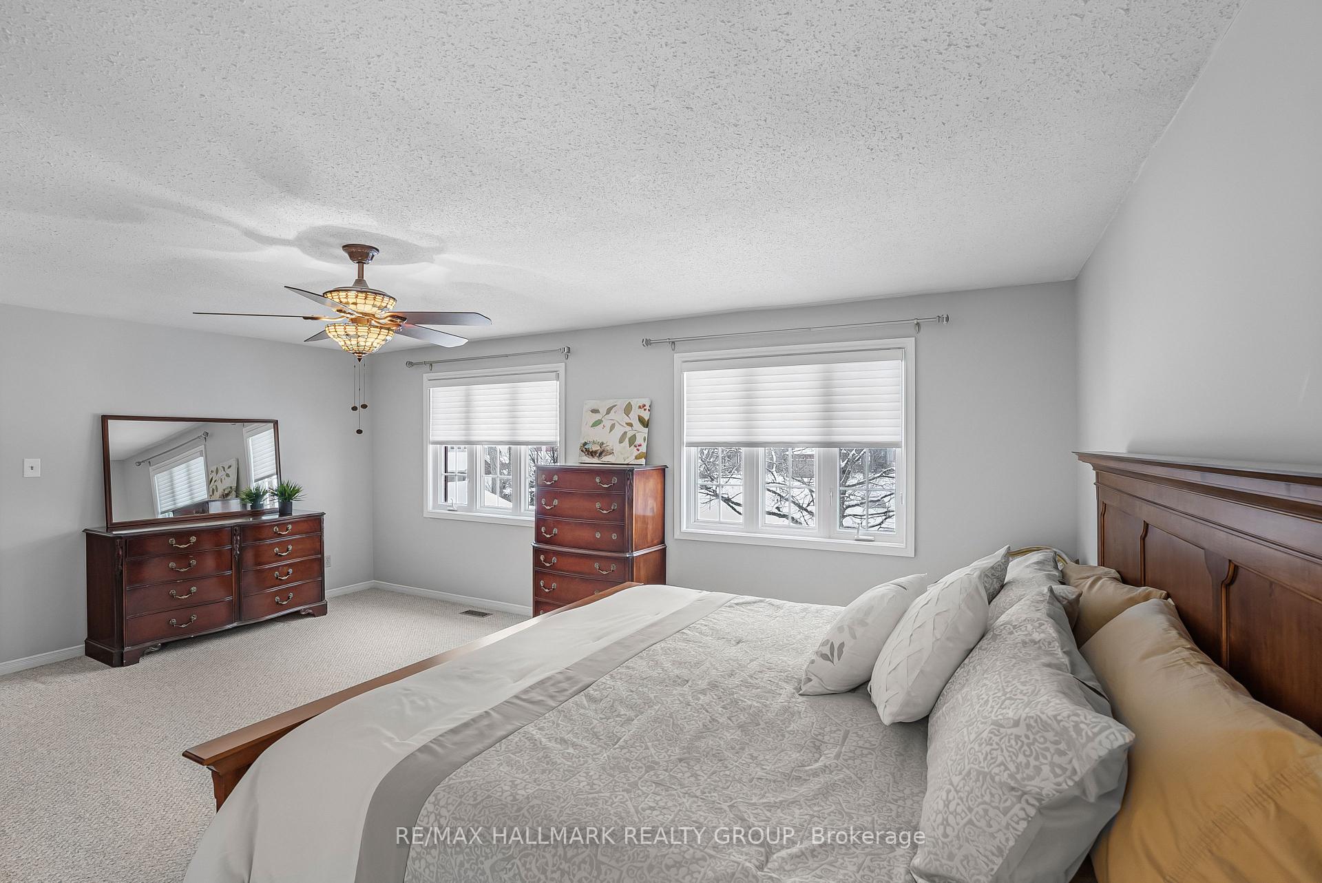 Photo 21 of 29 Keys Way, Ottawa, Hunt Club Park — HOMEH