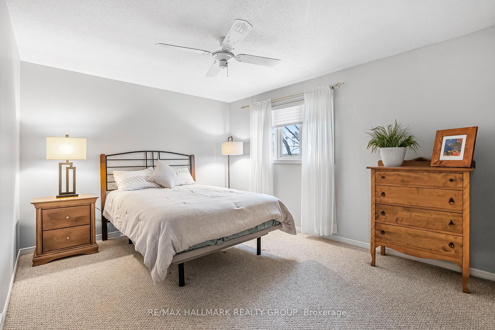 Photo 26 of 29 Keys Way, Ottawa, Hunt Club Park — HOMEH
