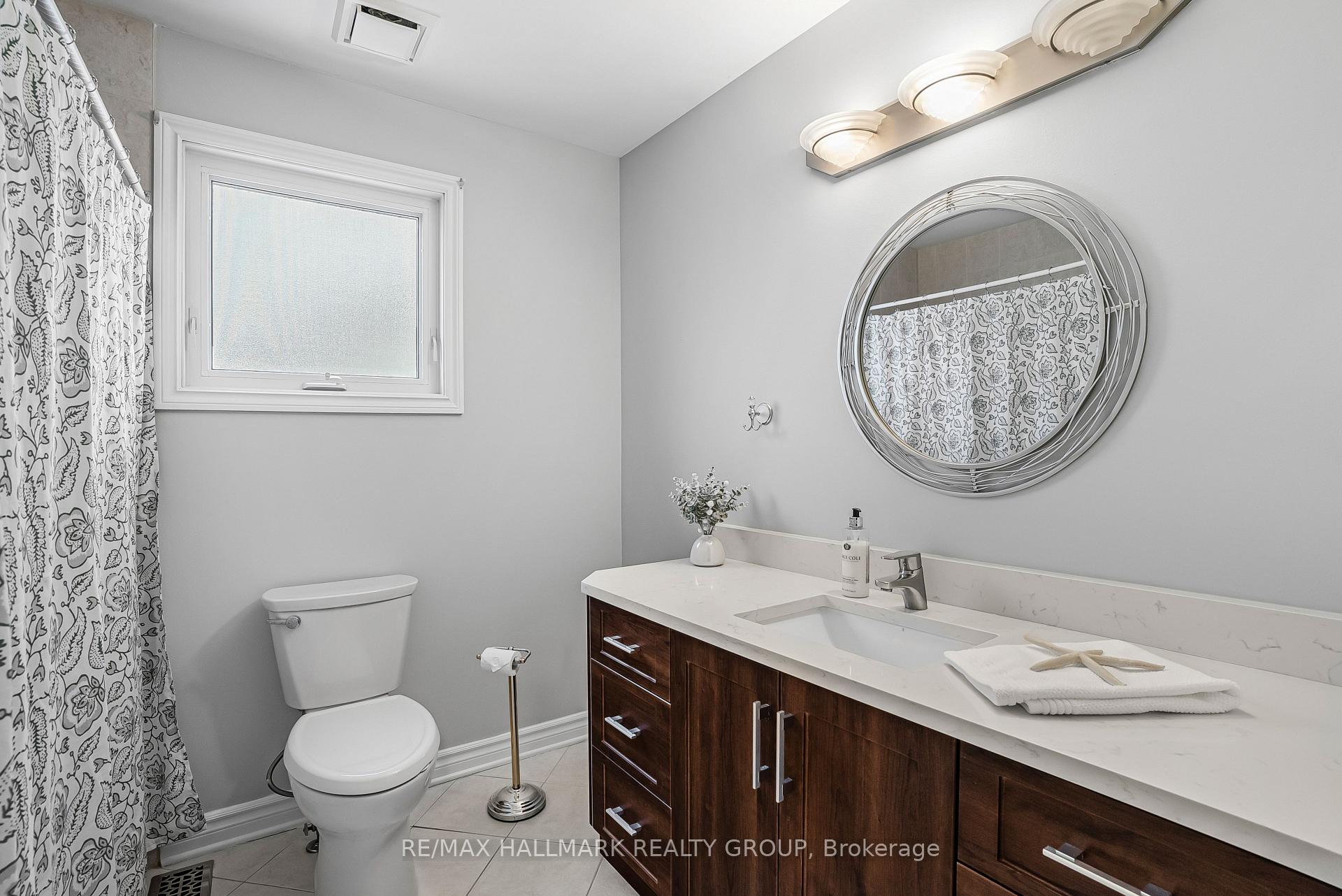 Photo 29 of 29 Keys Way, Ottawa, Hunt Club Park — HOMEH