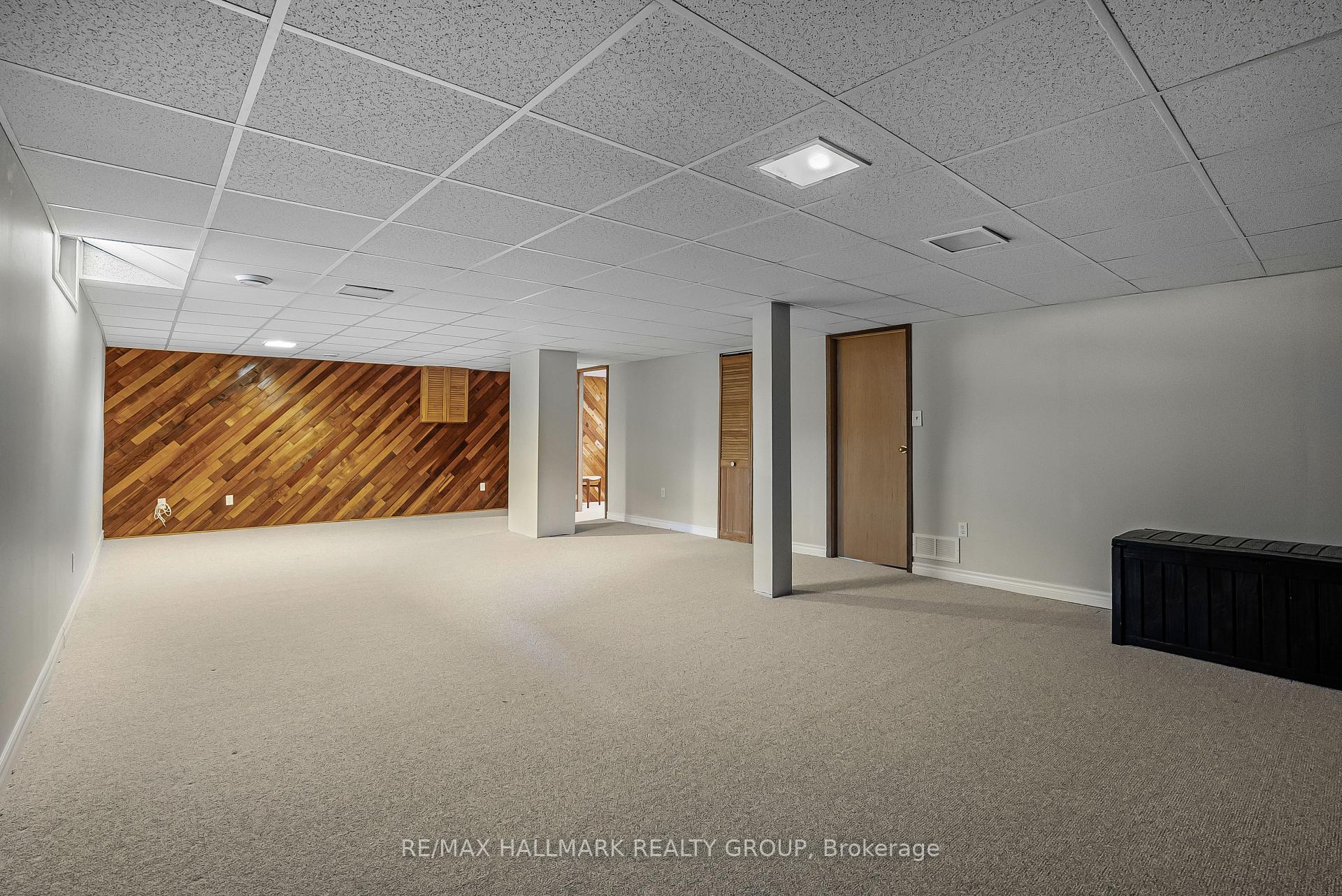 Photo 31 of 29 Keys Way, Ottawa, Hunt Club Park — HOMEH