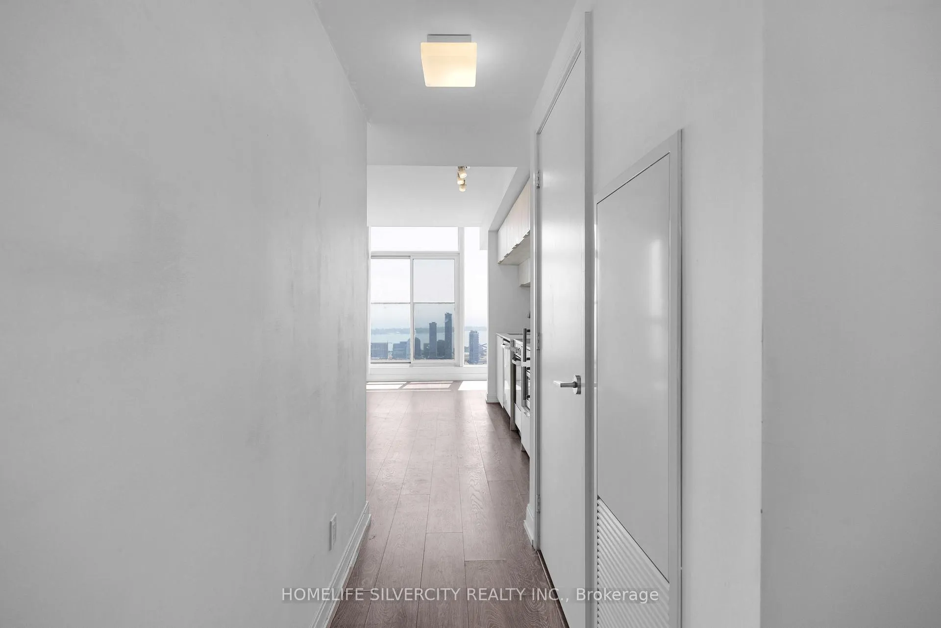 Photo 9 of Unit Ph8, 181 Dundas Street E, Toronto, Moss Park — HOMEH