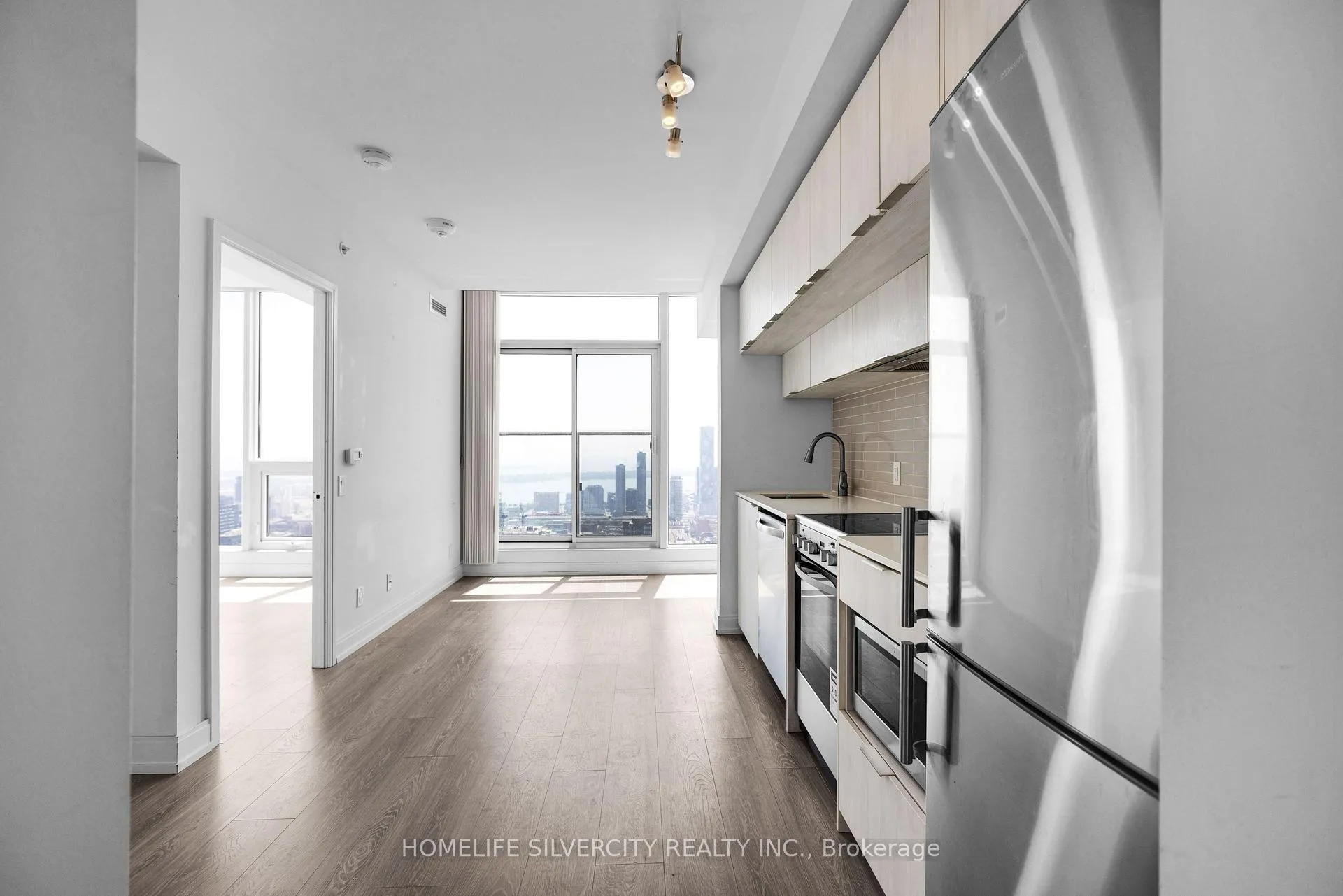Photo 11 of Unit Ph8, 181 Dundas Street E, Toronto, Moss Park — HOMEH