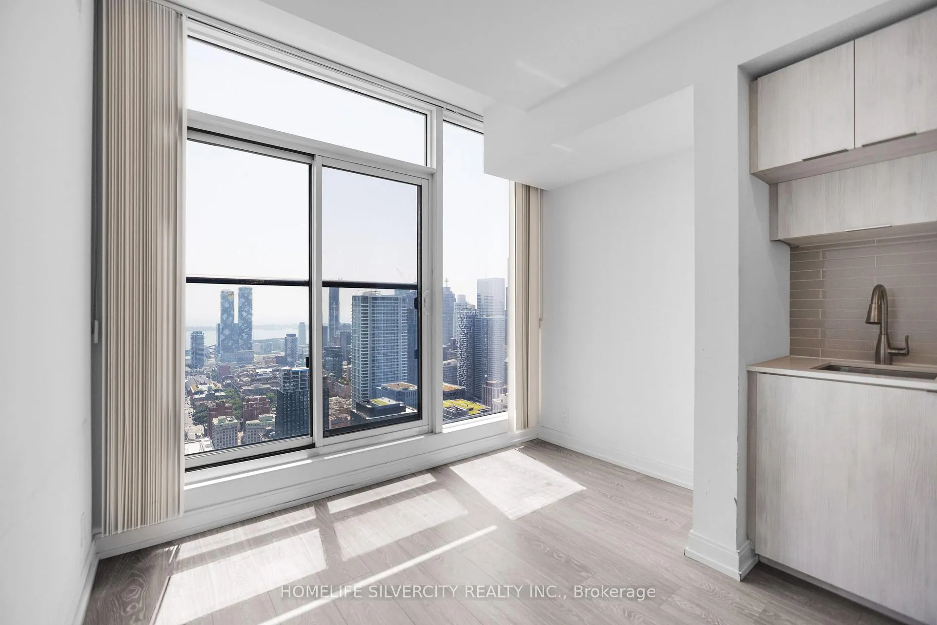 Photo 16 of Unit Ph8, 181 Dundas Street E, Toronto, Moss Park — HOMEH