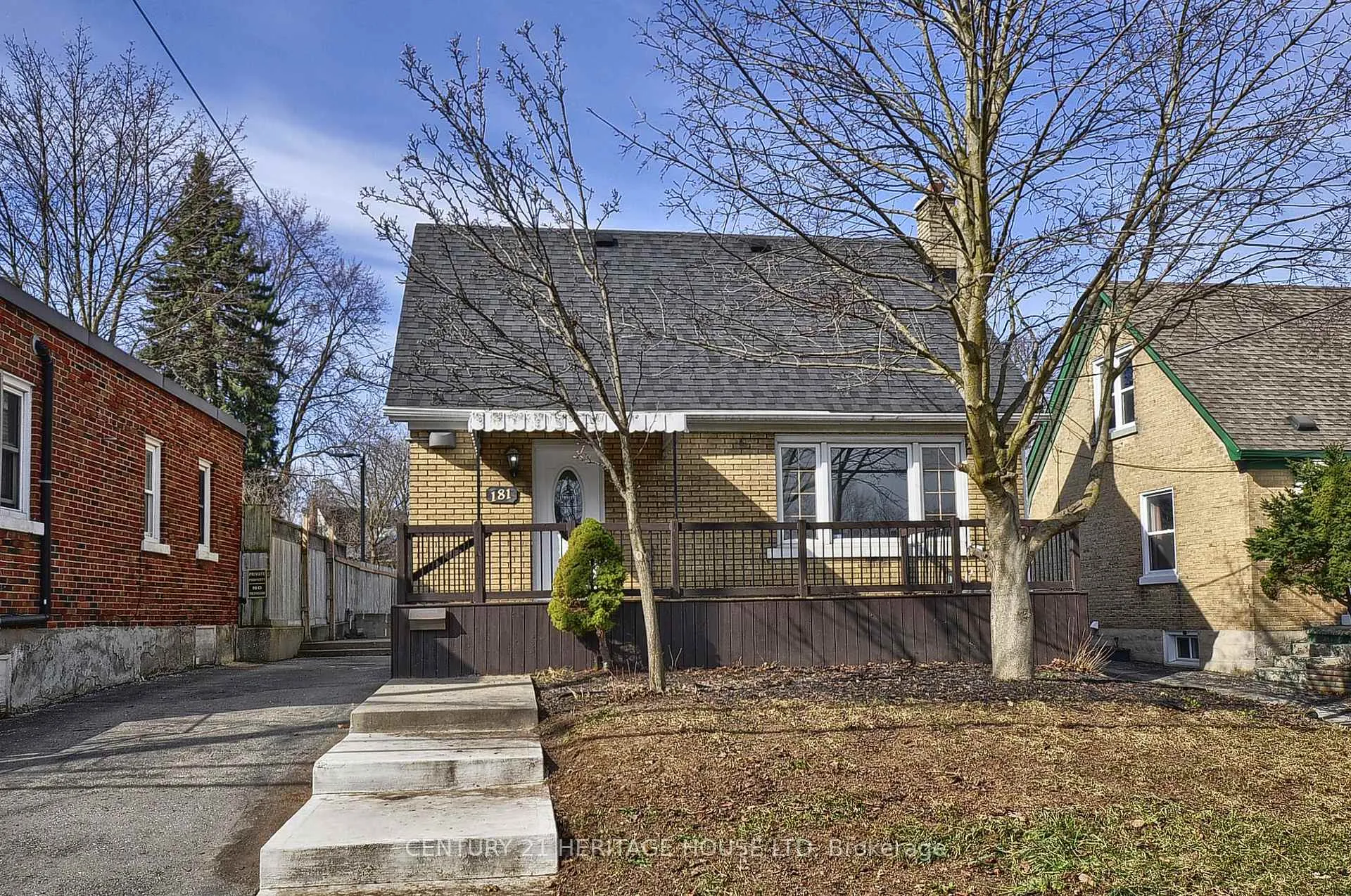 Photo 2 of 181 Highland Road E, Kitchener — HOMEH