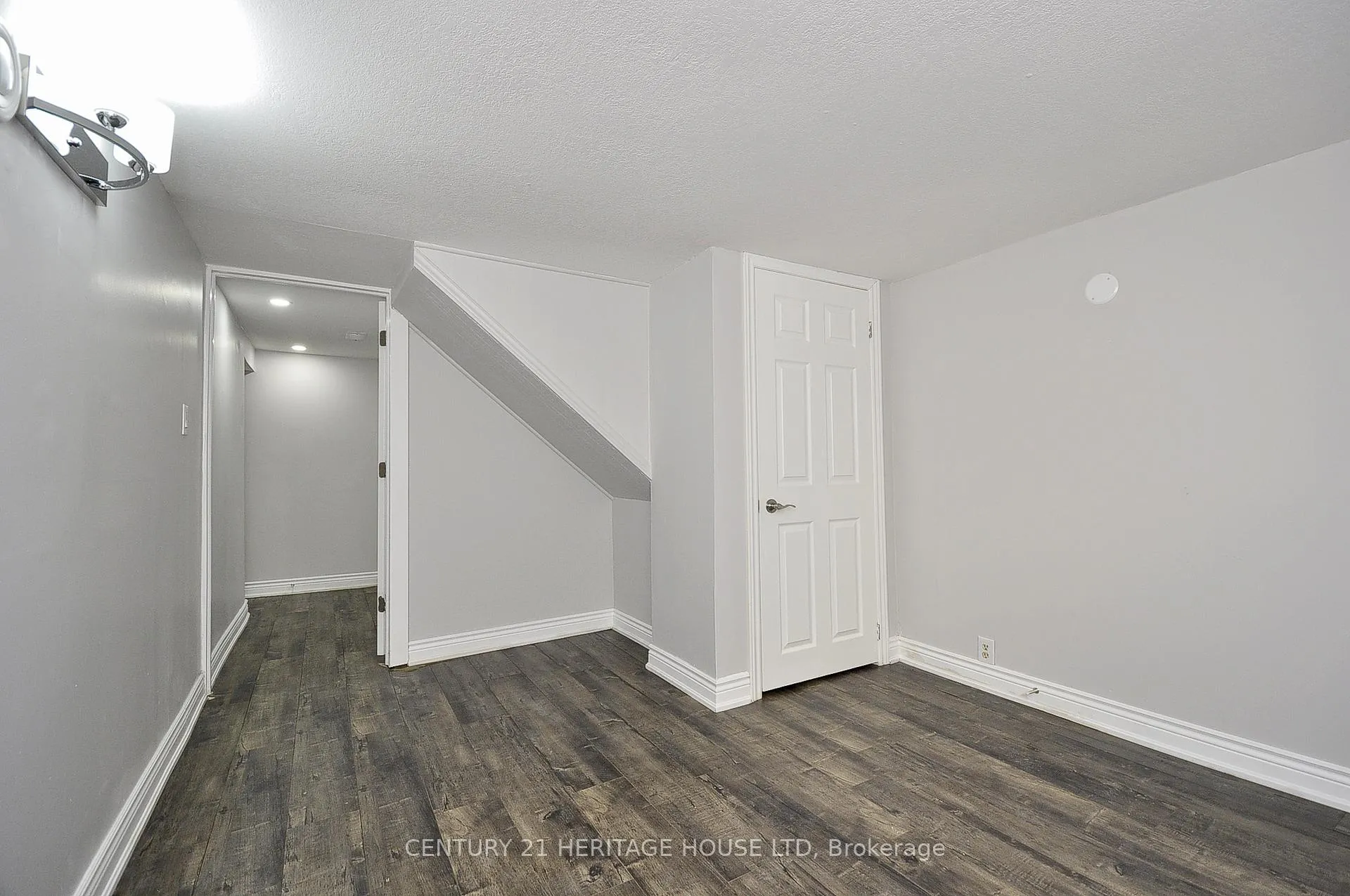 Photo 19 of 181 Highland Road E, Kitchener — HOMEH