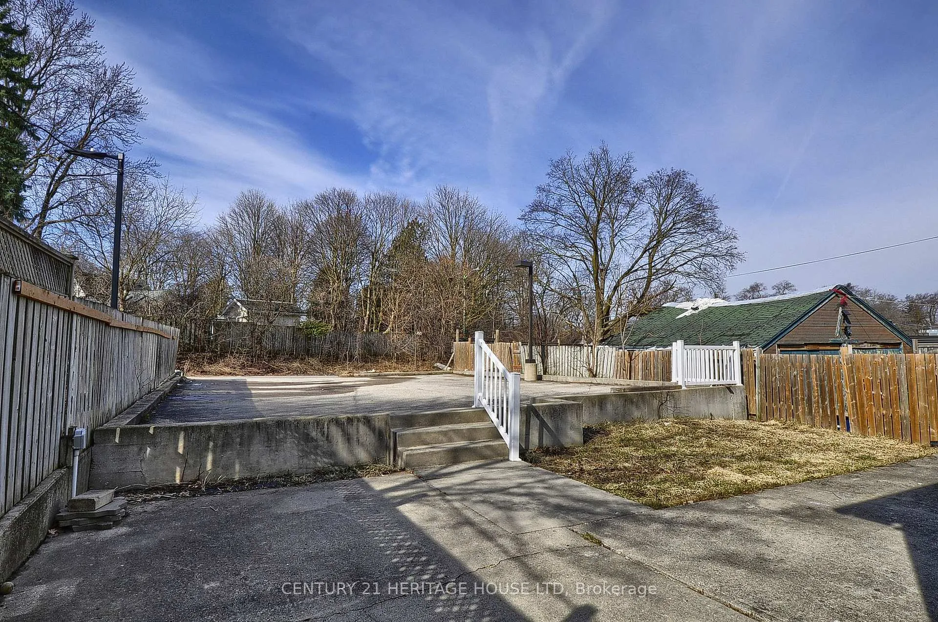 Photo 26 of 181 Highland Road E, Kitchener — HOMEH