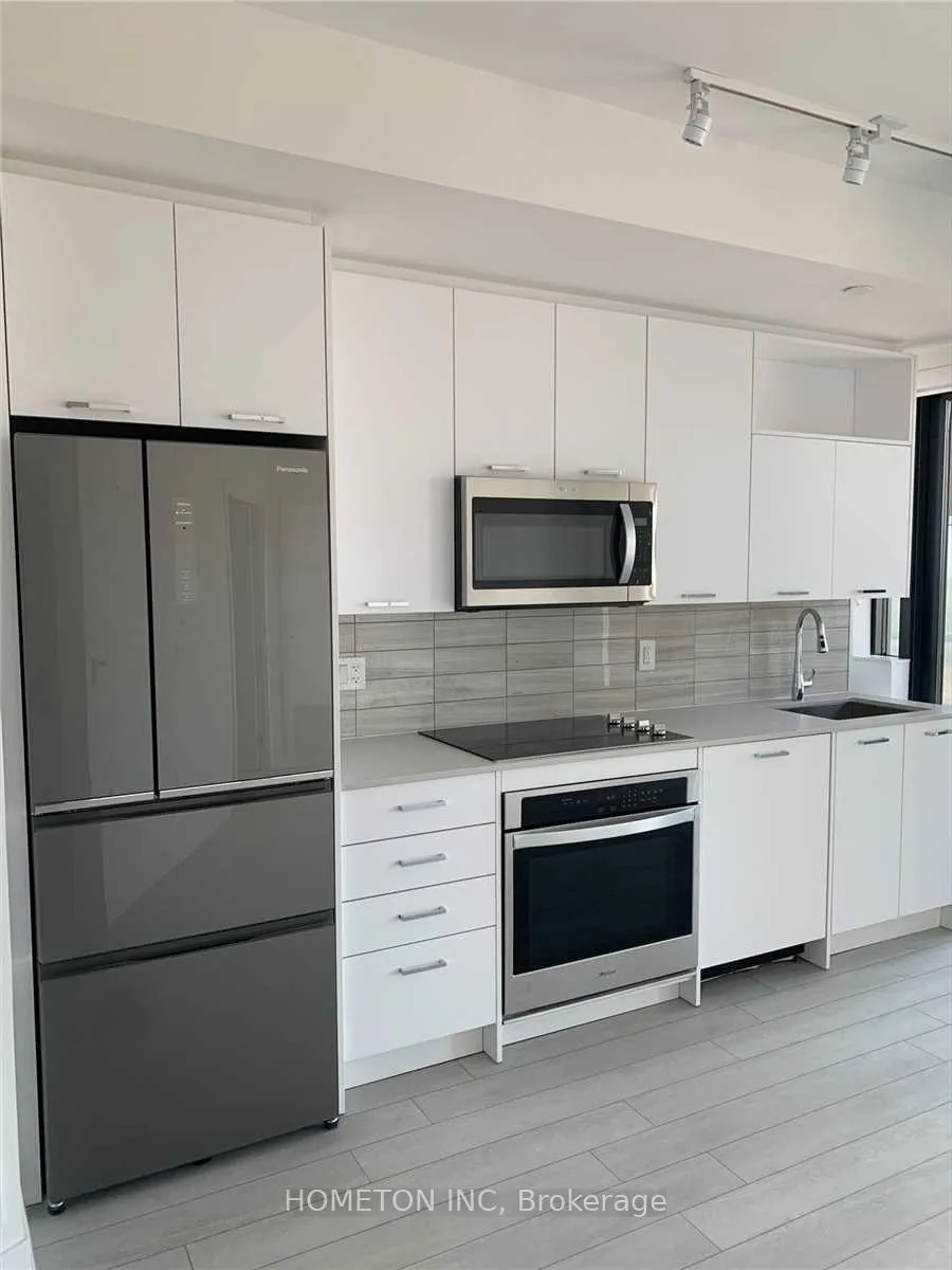 Photo 1 of Unit 501, 120 Eagle Rock Way, Vaughan, Rural Vaughan — HOMEH