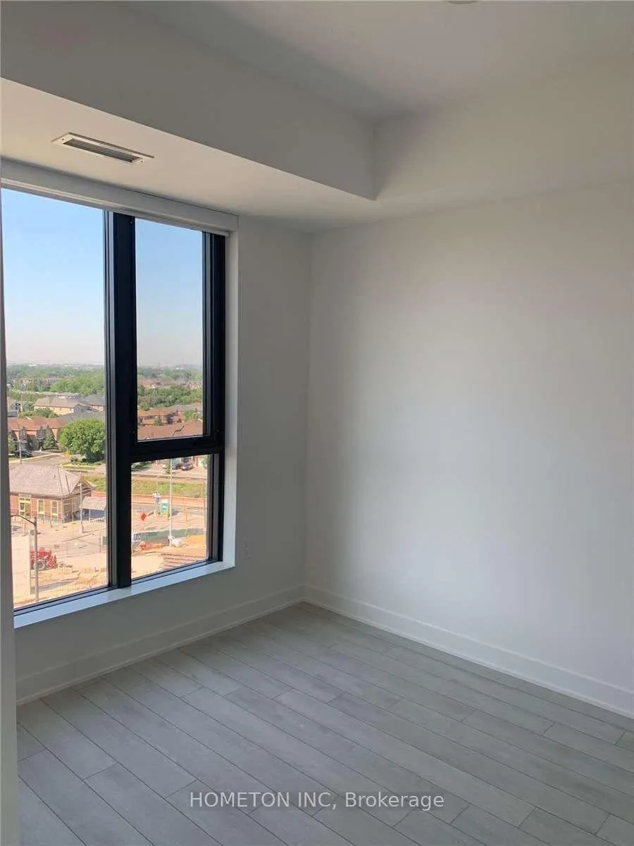 Photo 3 of Unit 501, 120 Eagle Rock Way, Vaughan, Rural Vaughan — HOMEH