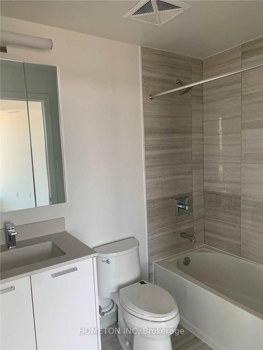 Photo 4 of Unit 501, 120 Eagle Rock Way, Vaughan, Rural Vaughan — HOMEH