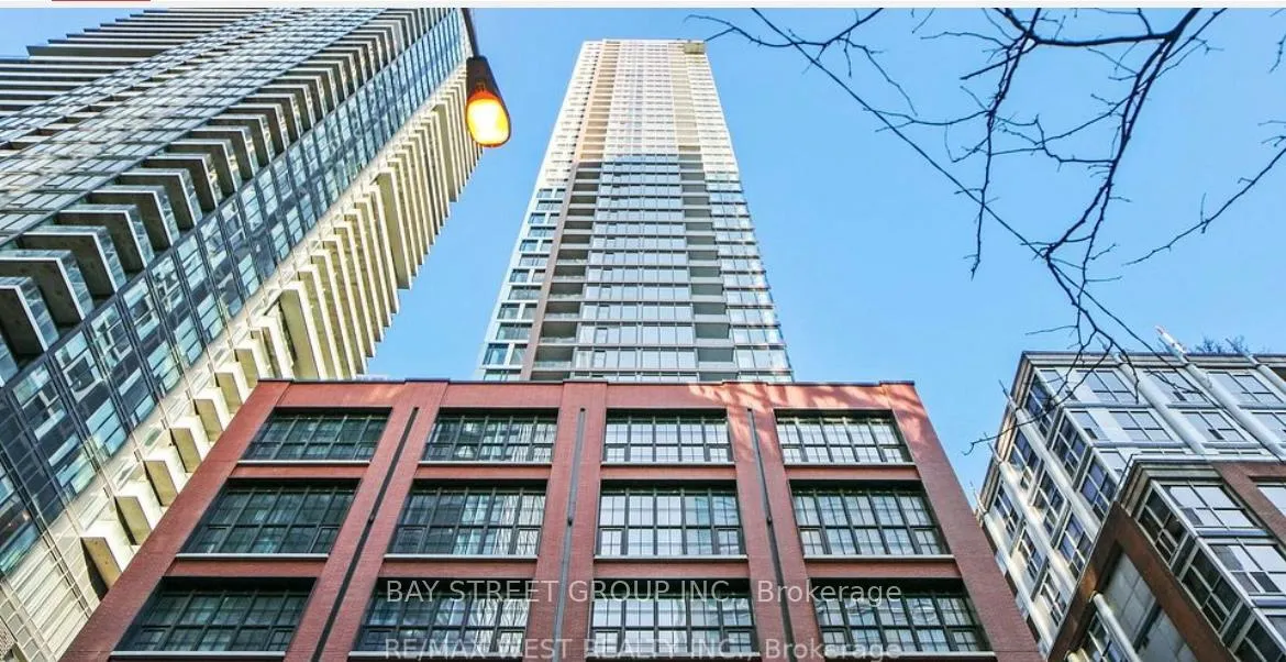Front of Unit 2515, 55 Mercer Street