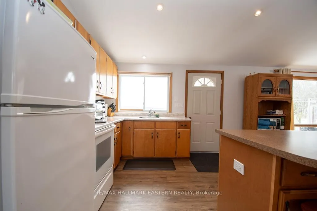 Photo 16 of 913 Drain Drive, Douro-Dummer — HOMEH