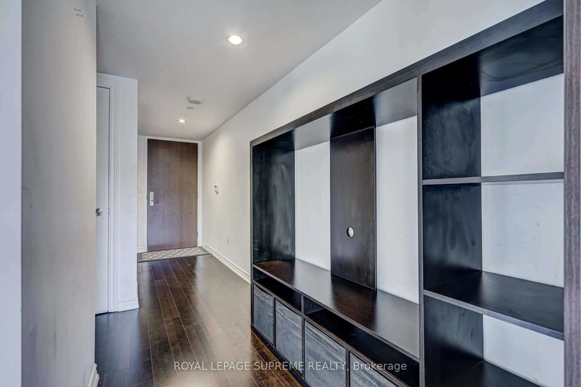 Photo 5 of Unit 1122, 386 Yonge Street, Toronto, Bay Street Corridor — HOMEH
