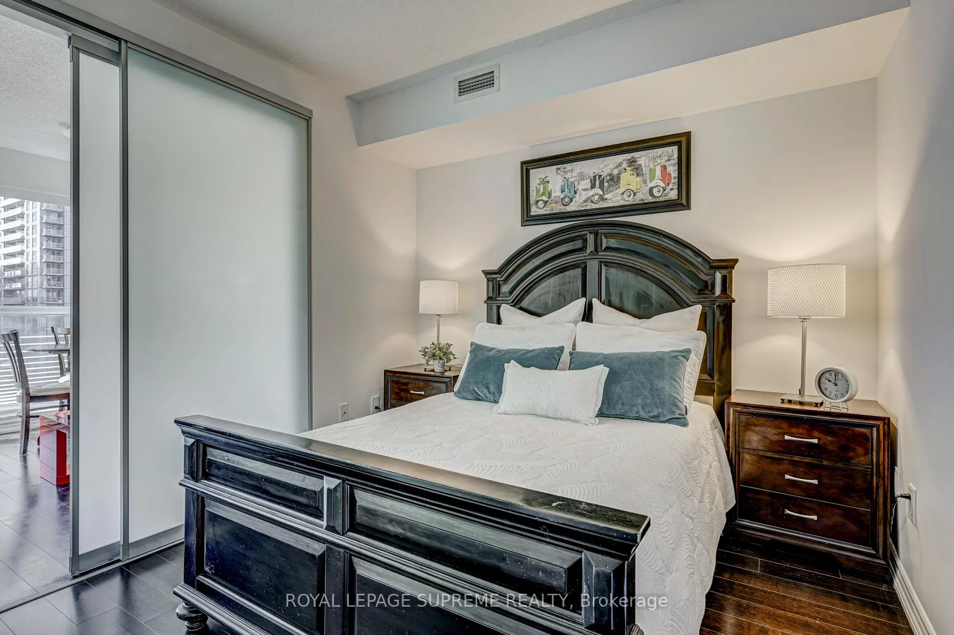 Photo 16 of Unit 1122, 386 Yonge Street, Toronto, Bay Street Corridor — HOMEH