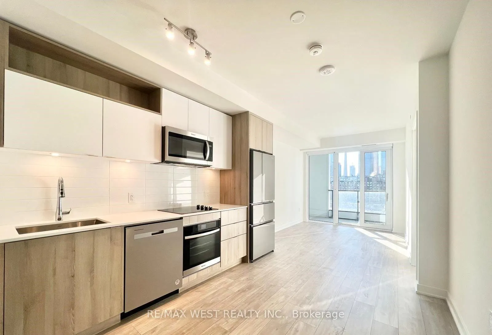 Front of Unit 765 W, 135 Lower Sherbourne Street W