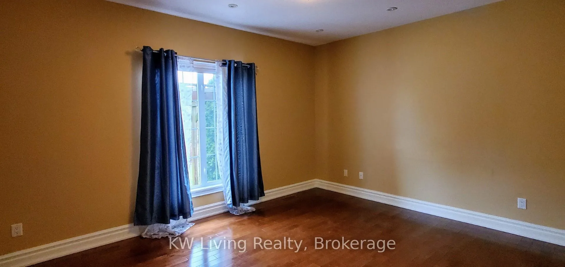 Photo 5 of 3751 19th Avenue, Markham, Victoria Square — HOMEH